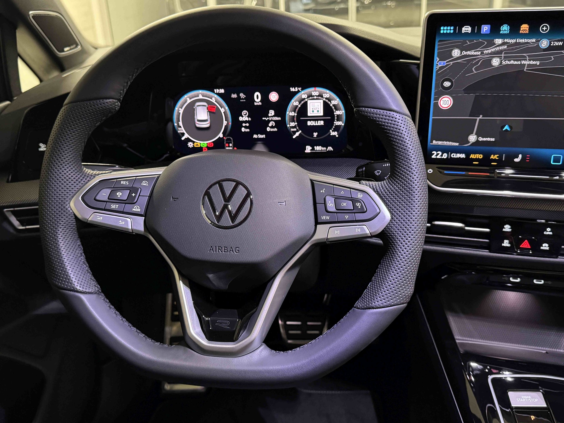 VW Golf 1.5 e TSI mHEV R-Line DSG-image-11