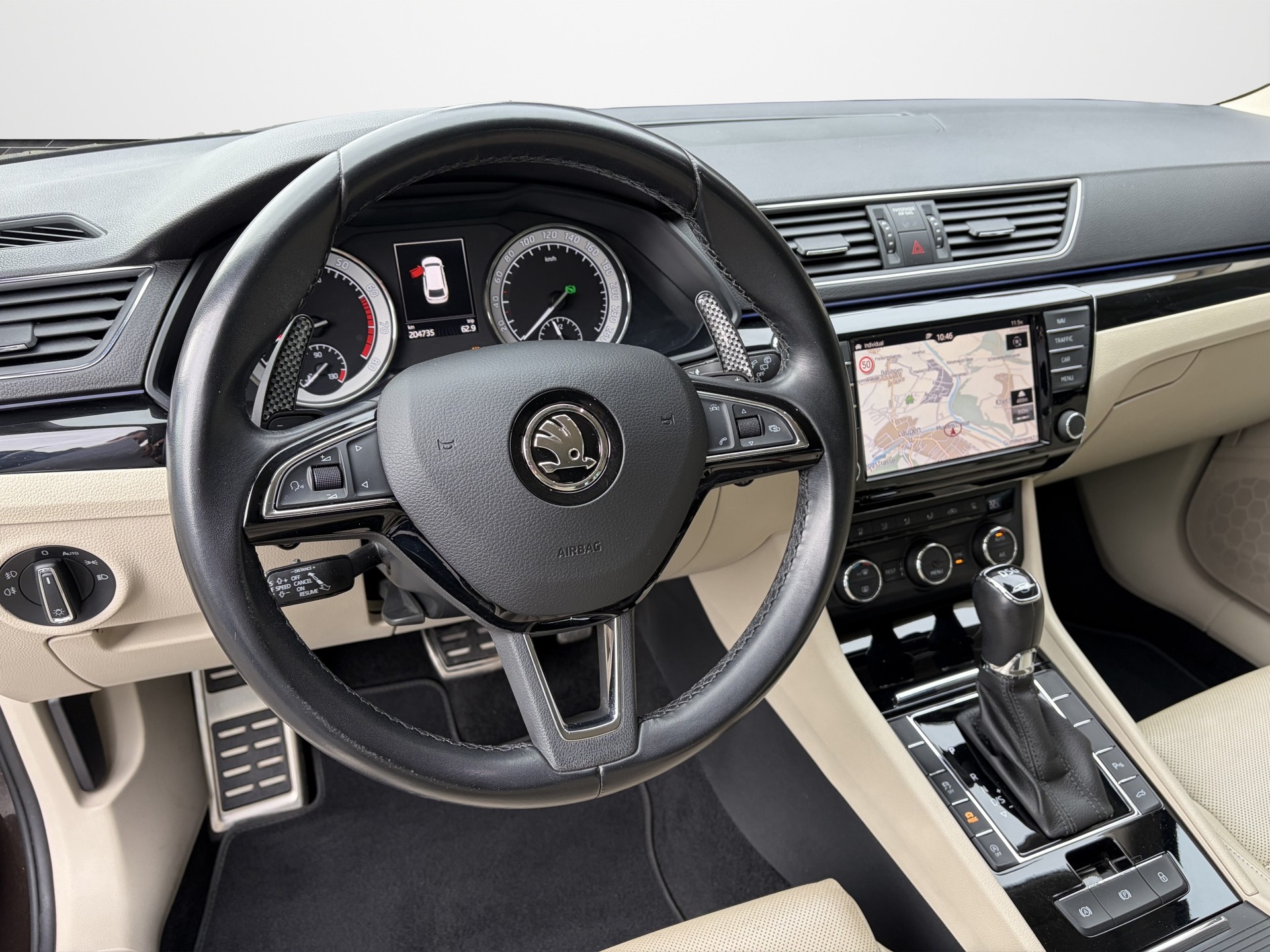 SKODA Superb Combi 2.0 TSI L&K DSG 4x4-image-8