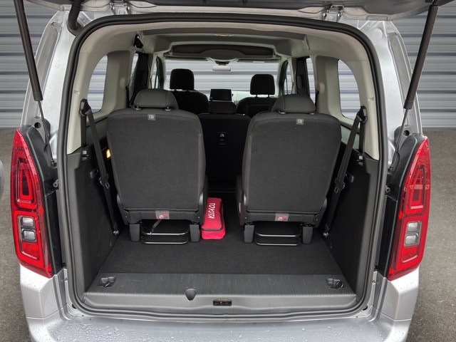 TOYOTA PROACE CITY L2 1.5 HDi 130 Shuttle-image-11