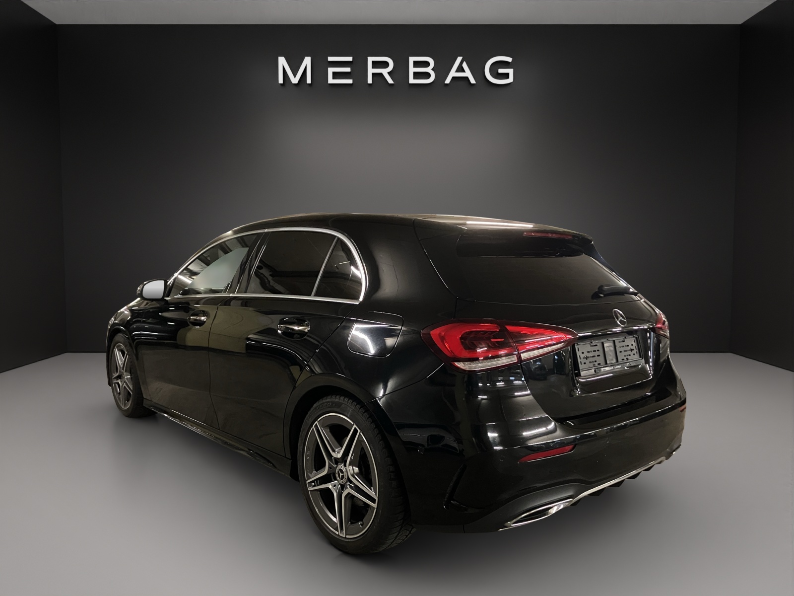 MERCEDES-BENZ A 250 4Matic AMG Line 4Matic 7G-DCT-image-3
