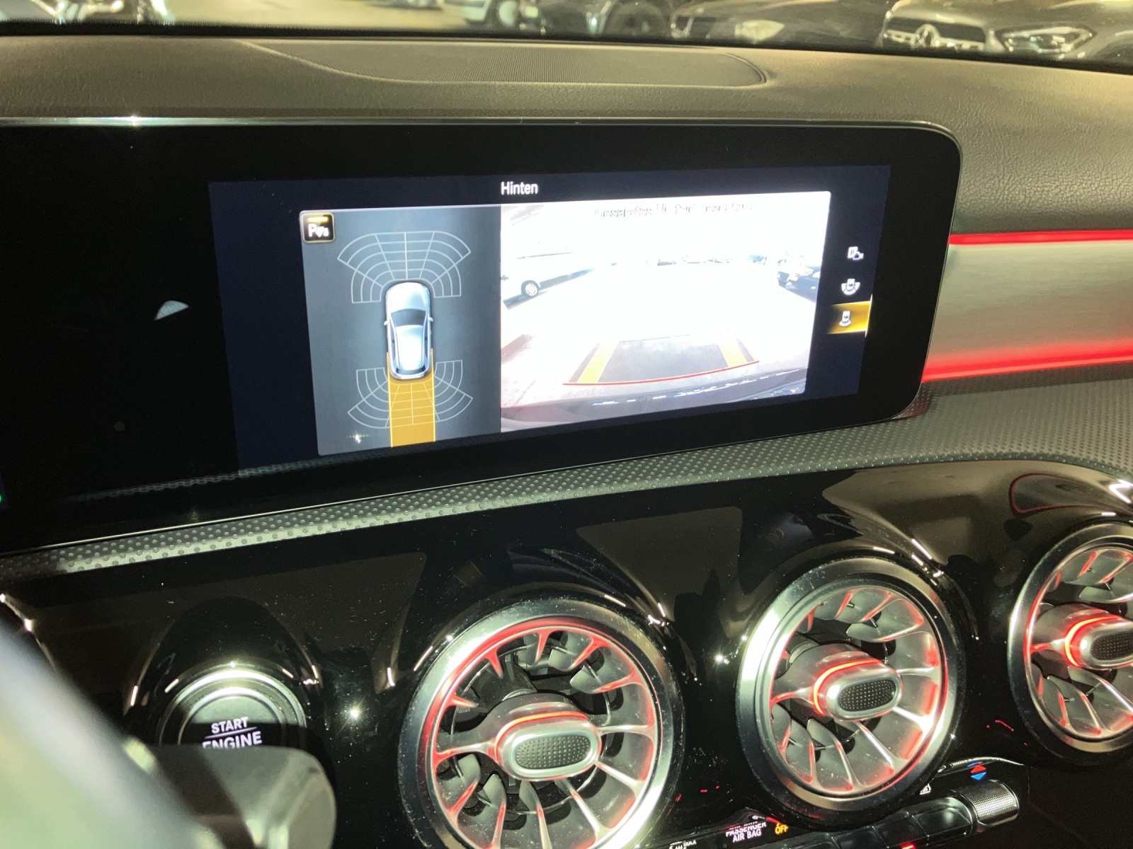 MERCEDES-BENZ A 250 4Matic AMG Line 4Matic 7G-DCT-image-12