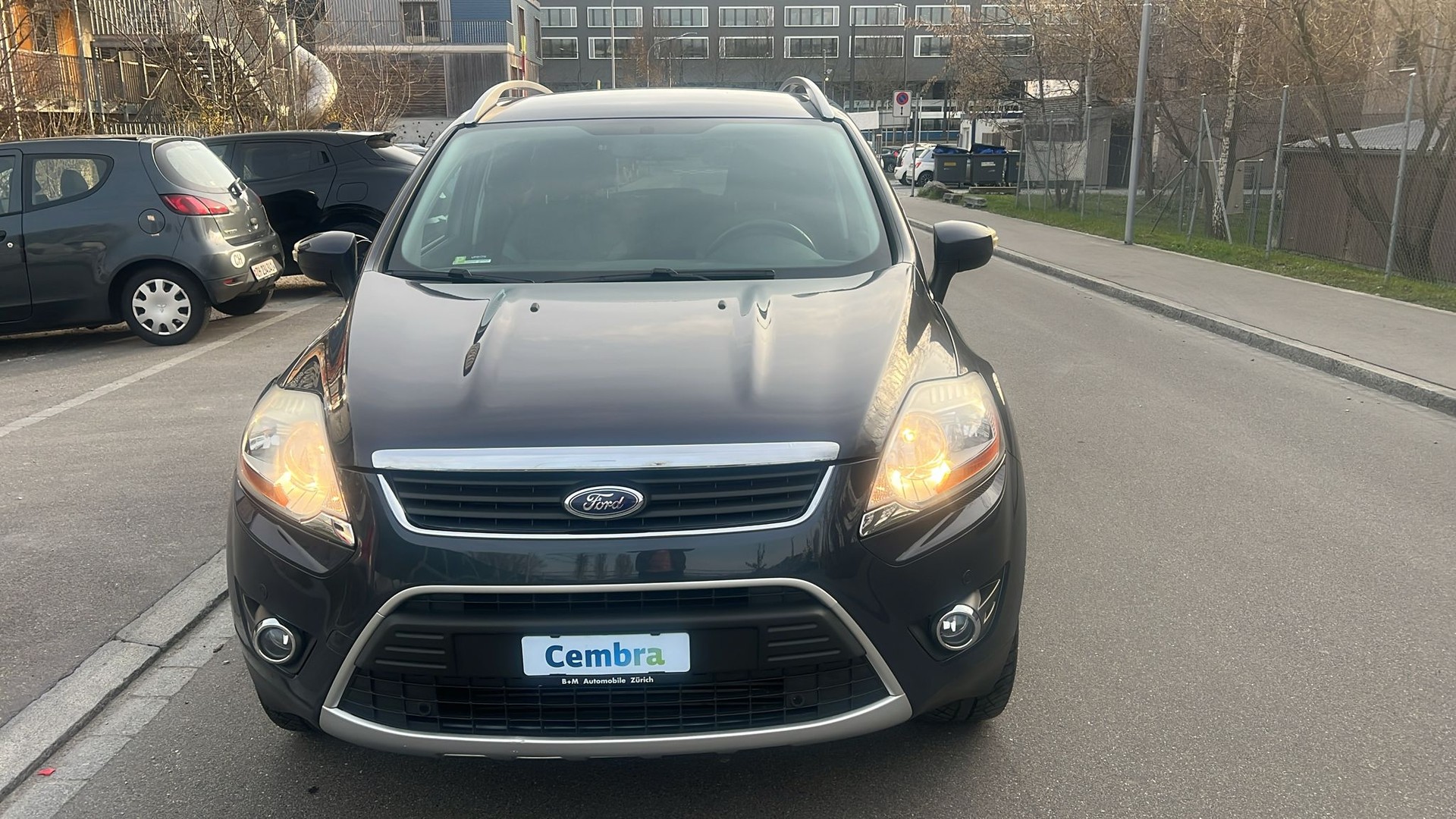 FORD Kuga 2.5 Turbo Carving 4WD-image-1