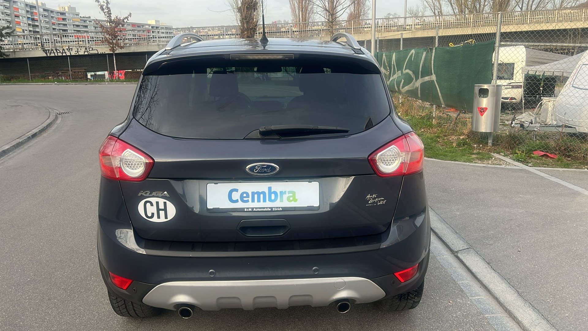 FORD Kuga 2.5 Turbo Carving 4WD-image-7