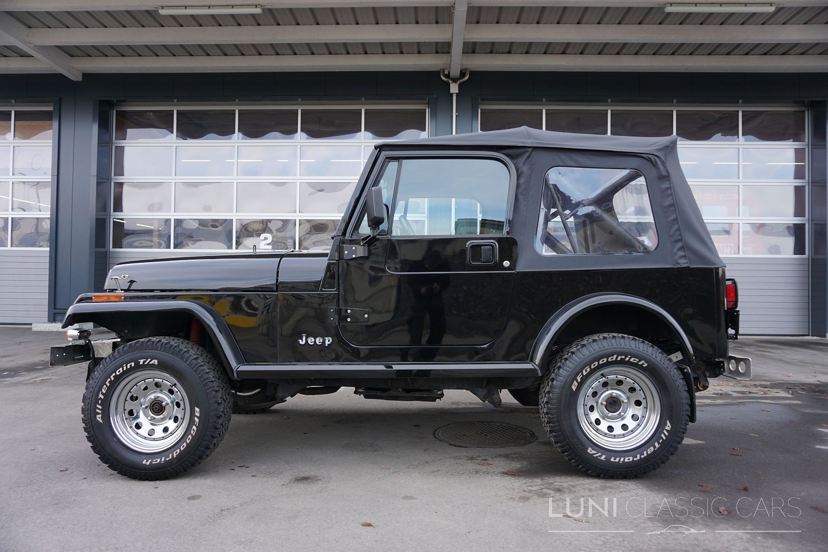 JEEP Wrangler Islander 4.0 H.O.-image-2