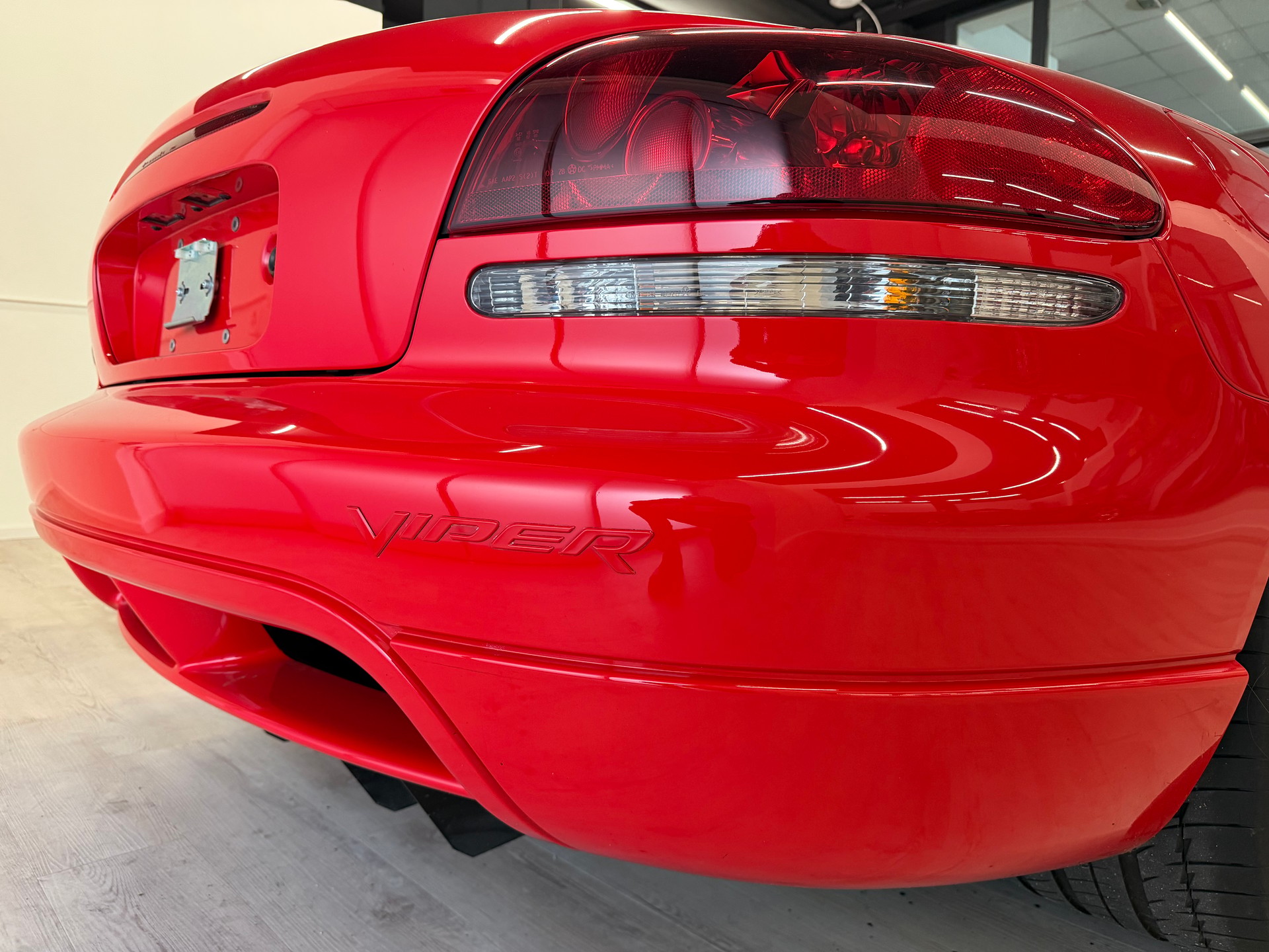 DODGE Viper SRT-10-image-15