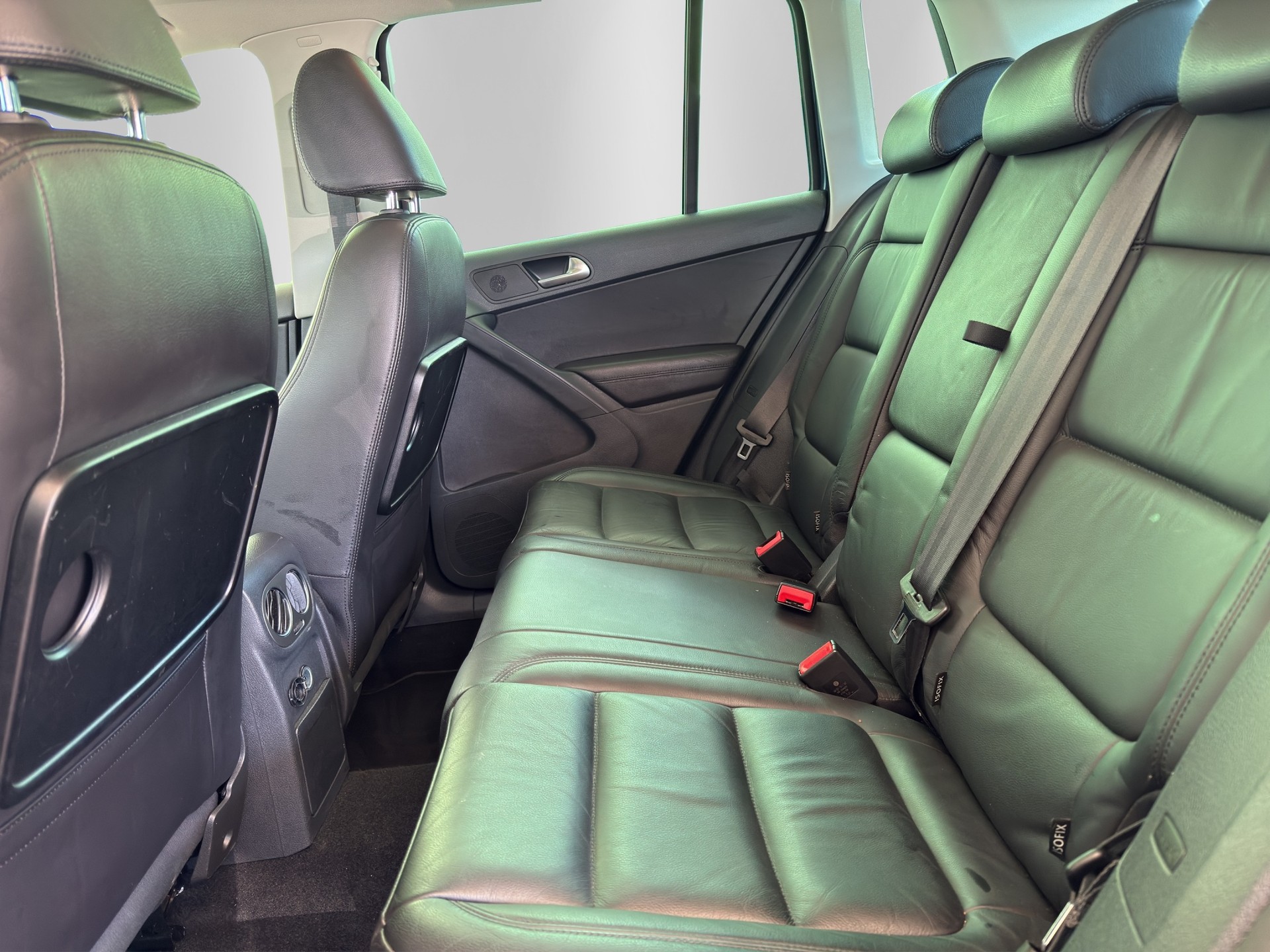 VW Tiguan 2.0 TDI Sport&Style DSG-image-14