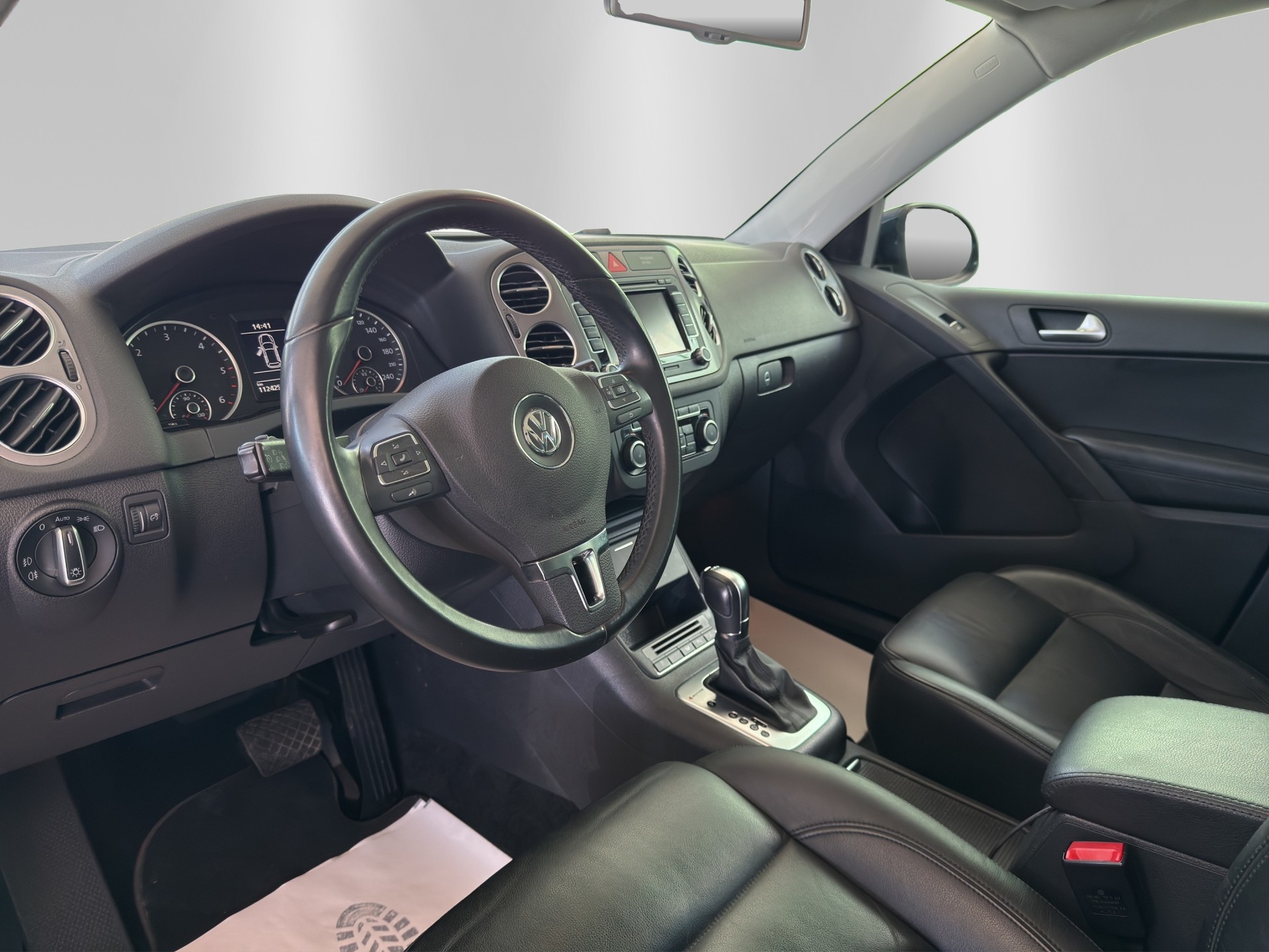 VW Tiguan 2.0 TDI Sport&Style DSG-image-7