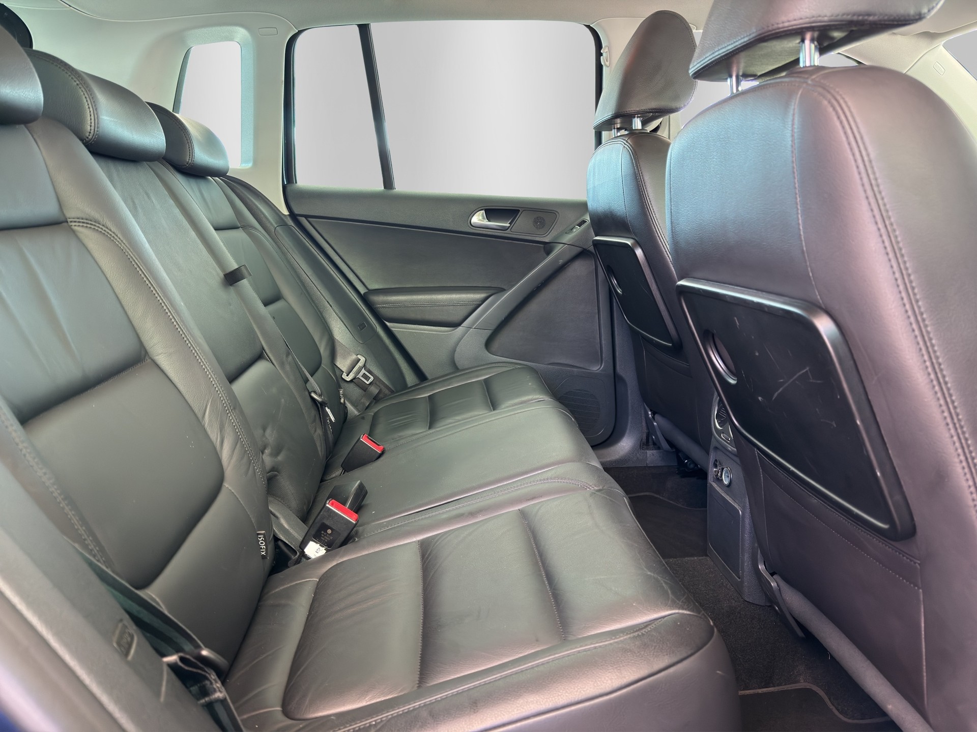 VW Tiguan 2.0 TDI Sport&Style DSG-image-15