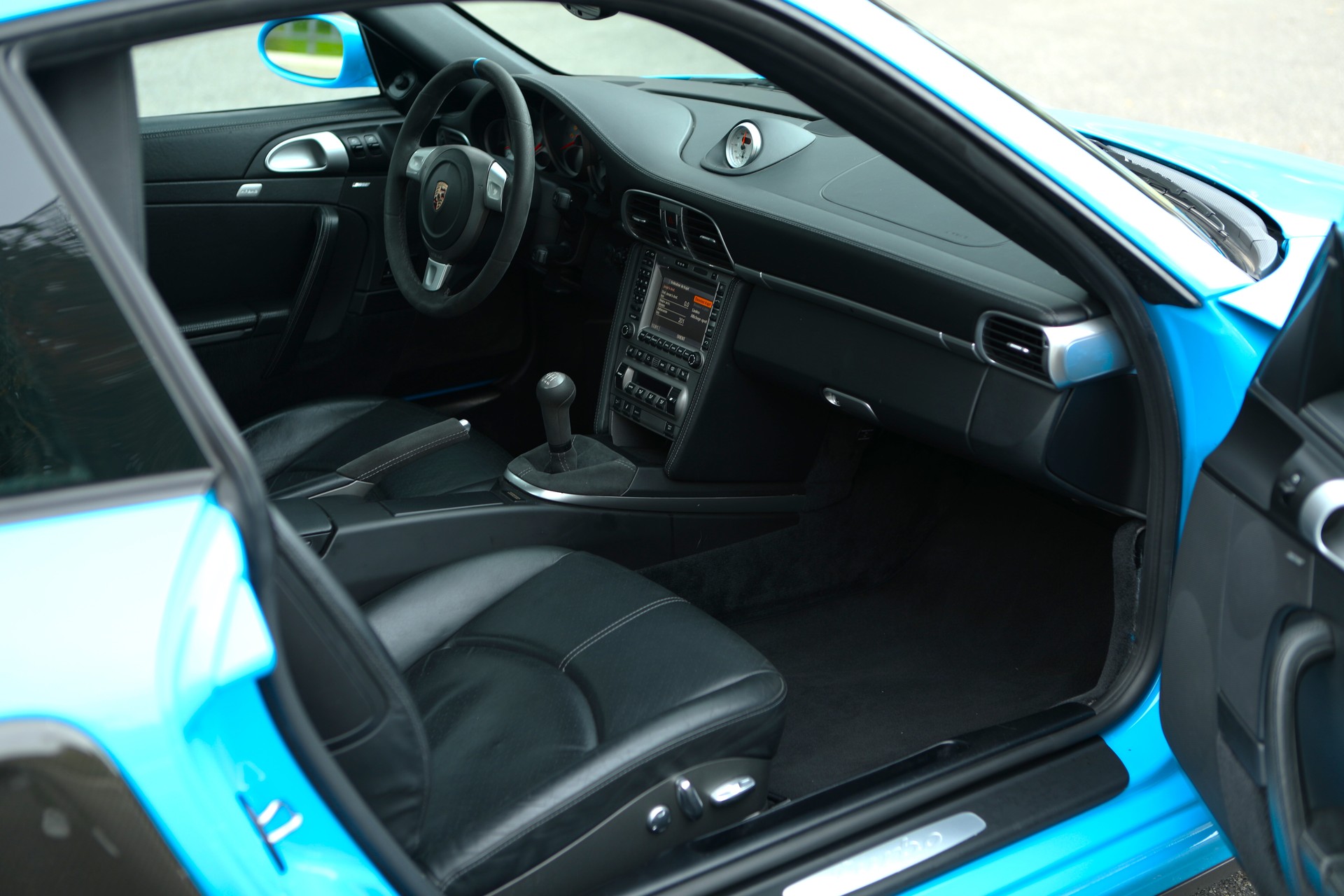 PORSCHE 911 Turbo 997 - Mexico Blue - boîte manuelle-image-5
