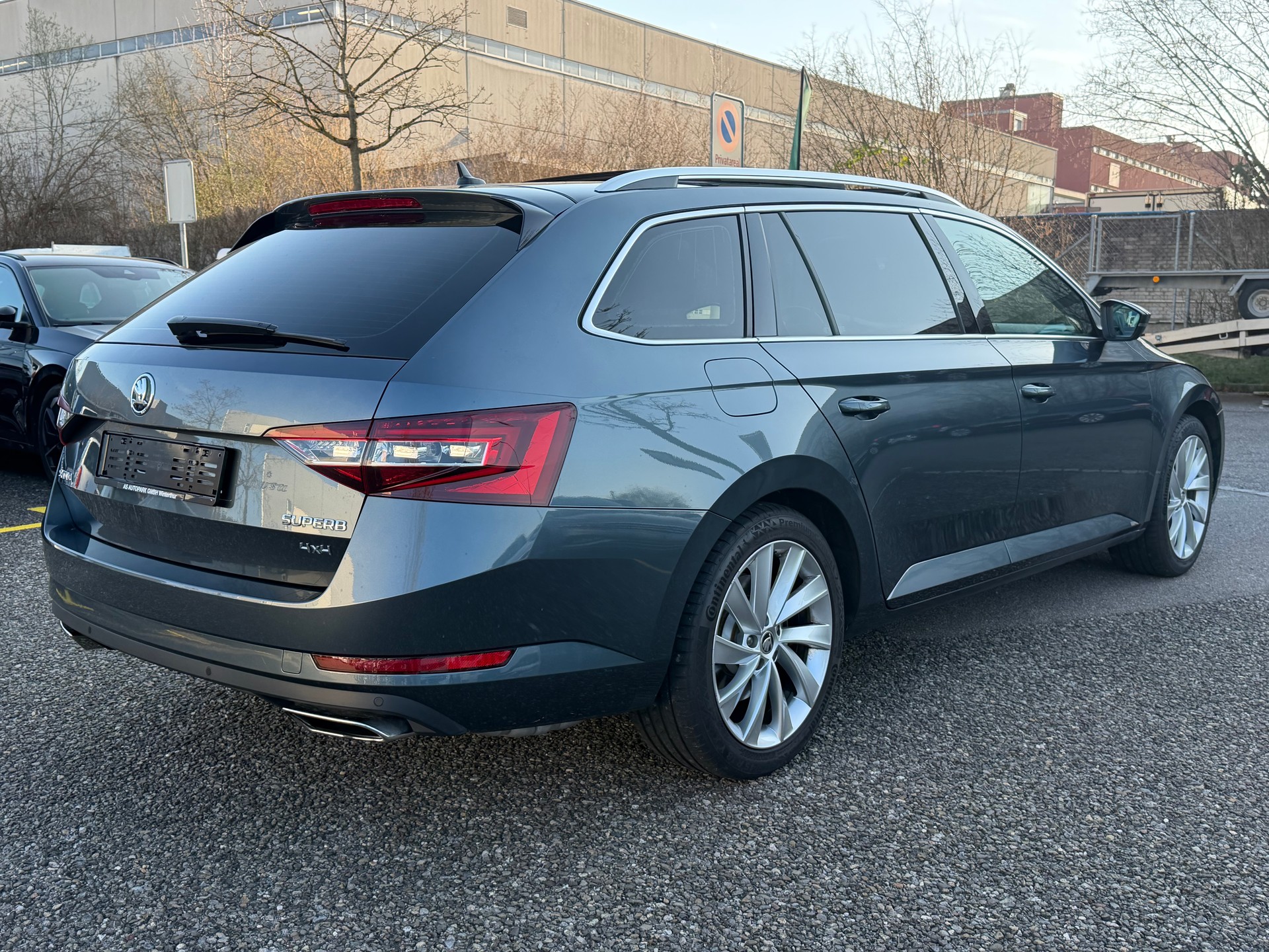 SKODA Superb Combi 2.0 TSI Style DSG 4x4-image-4