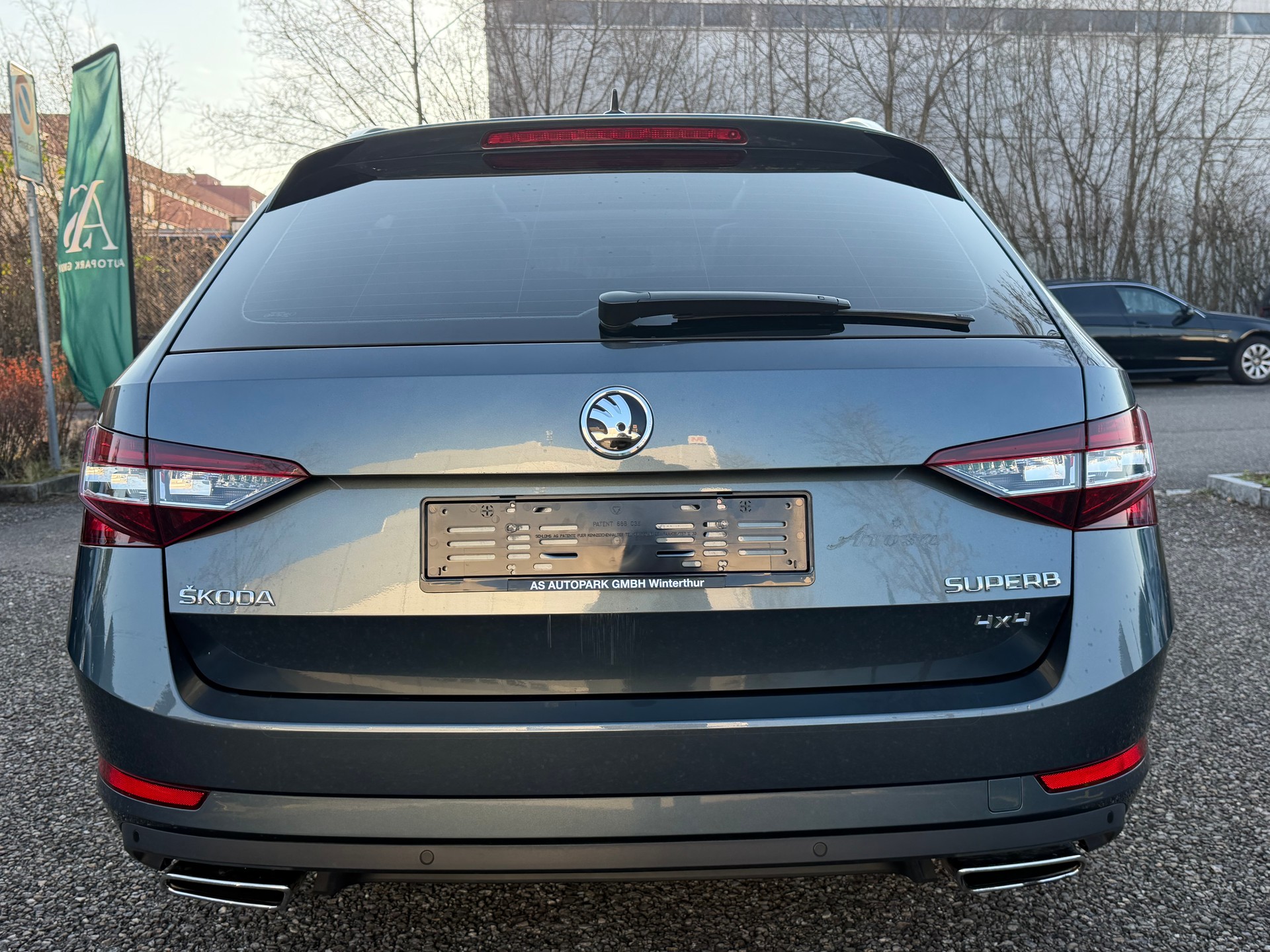SKODA Superb Combi 2.0 TSI Style DSG 4x4-image-5