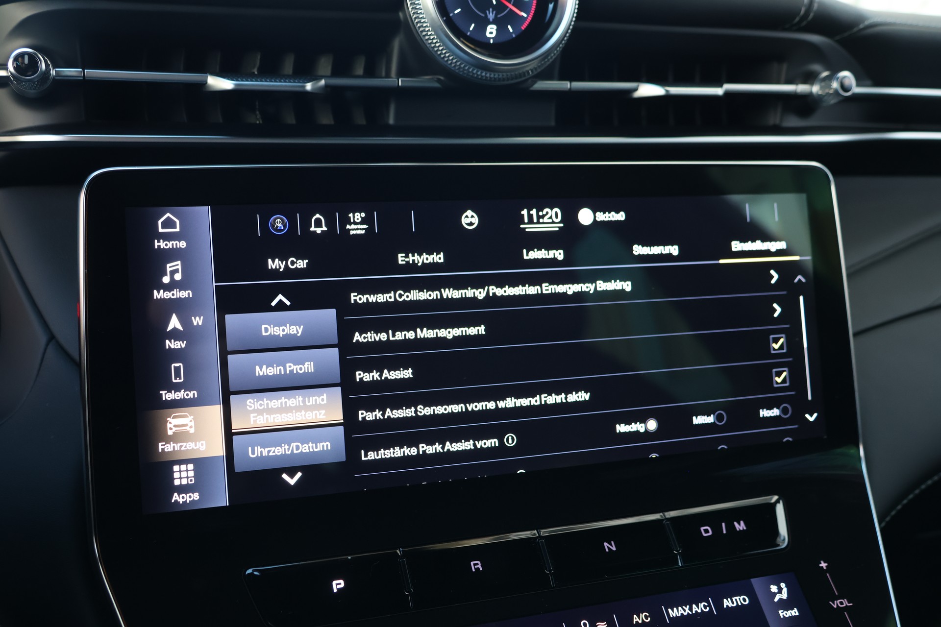 MASERATI Grecale 2.0 MHEV Modena Hybrid Automatica (CH)-image-27