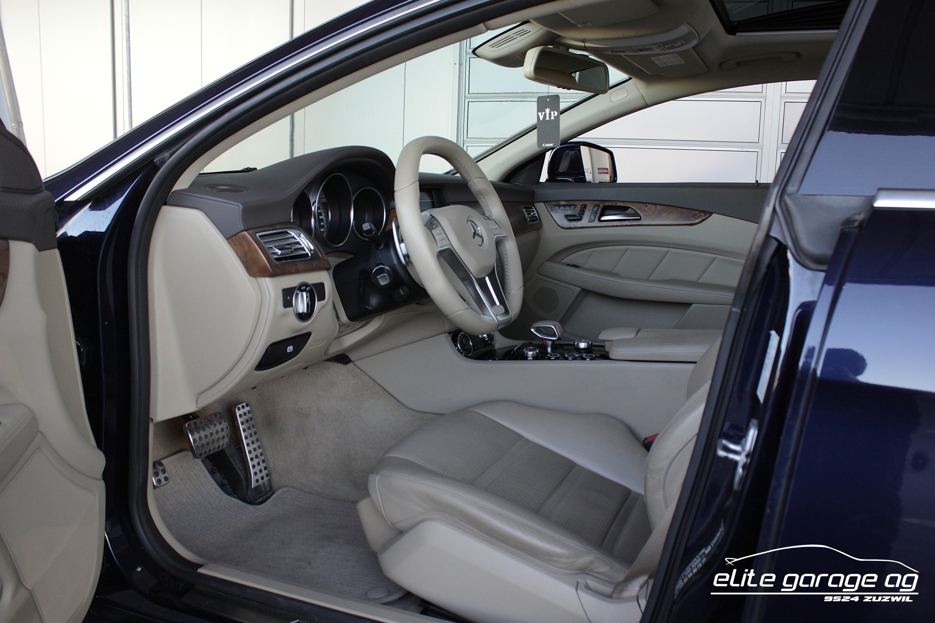 MERCEDES-BENZ CLS 63 AMG Speedshift MCT 700 PS-image-13