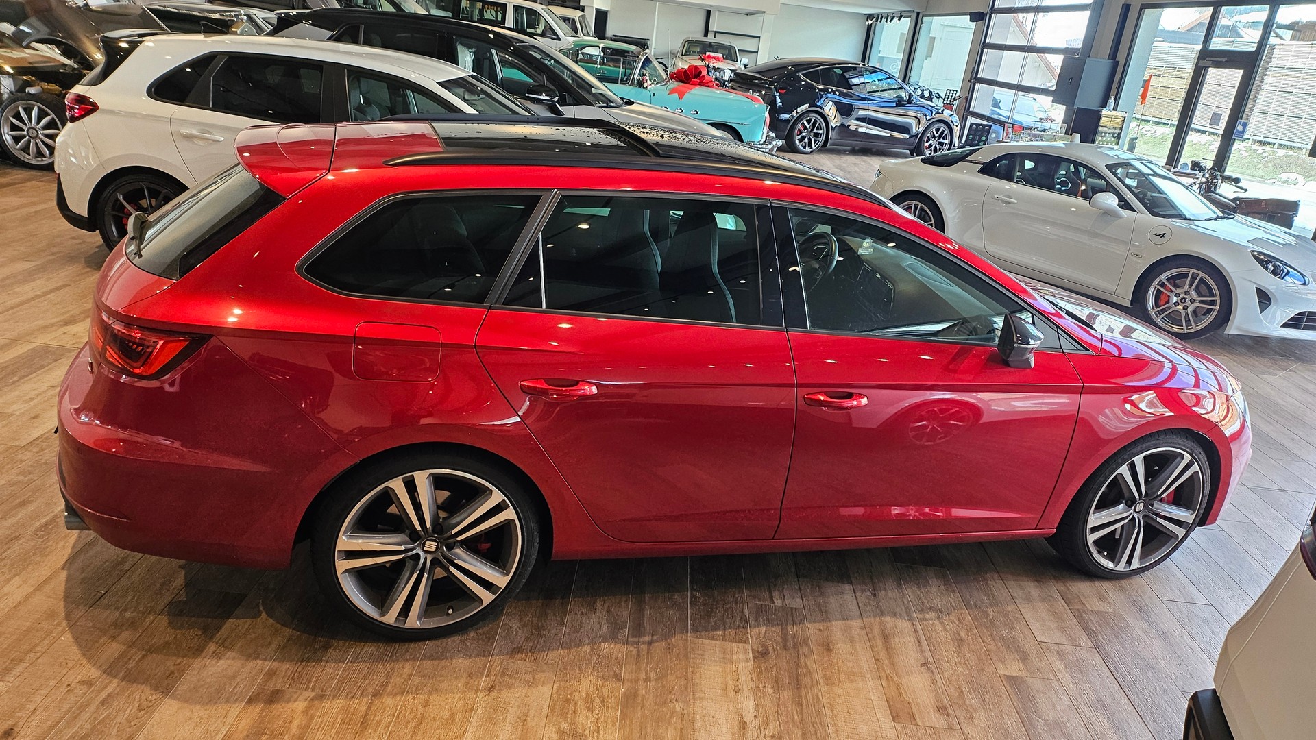 SEAT Leon ST 2.0 TSI Cupra 300 4 Drive DSG-image-7