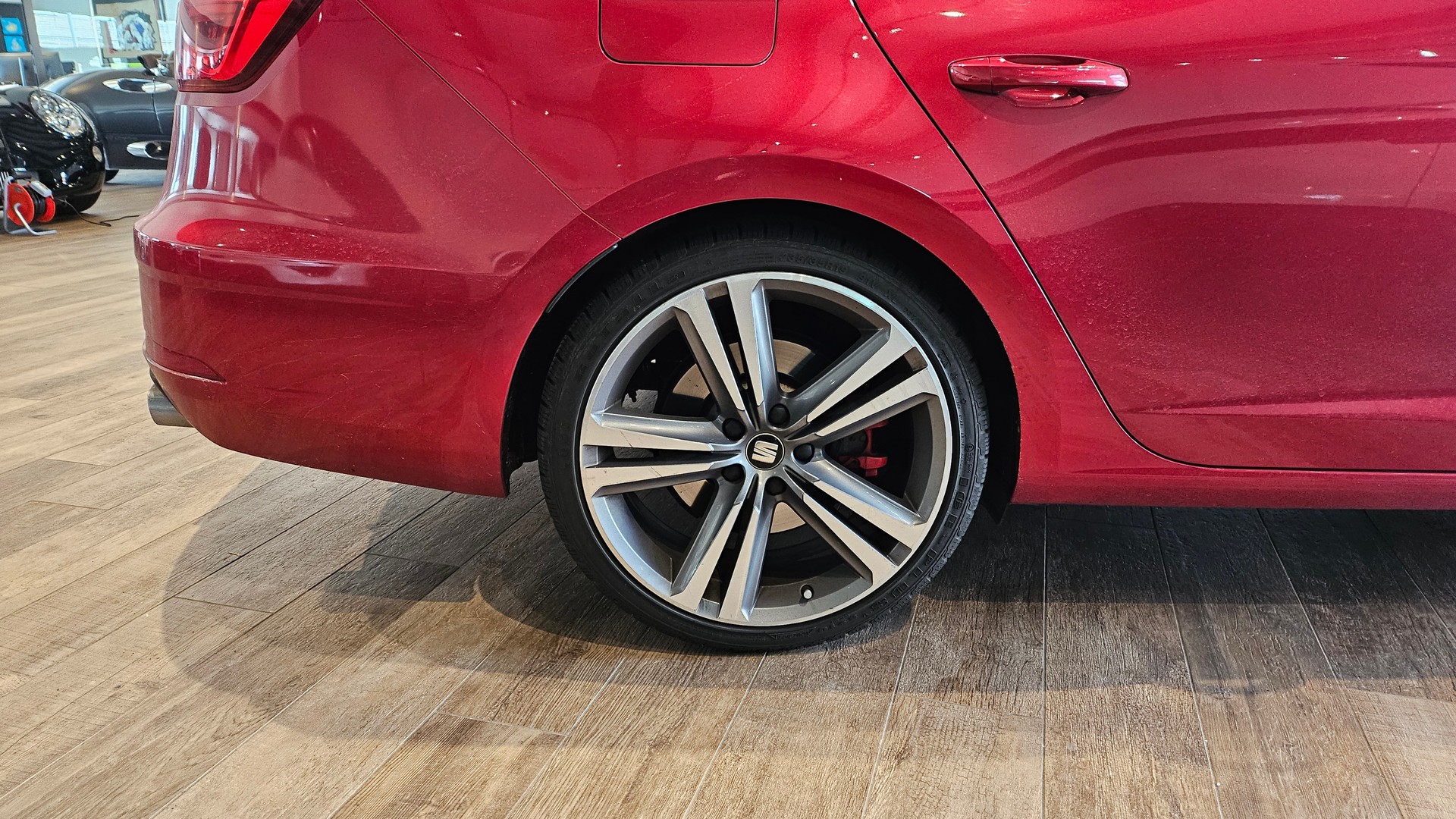 SEAT Leon ST 2.0 TSI Cupra 300 4 Drive DSG-image-8