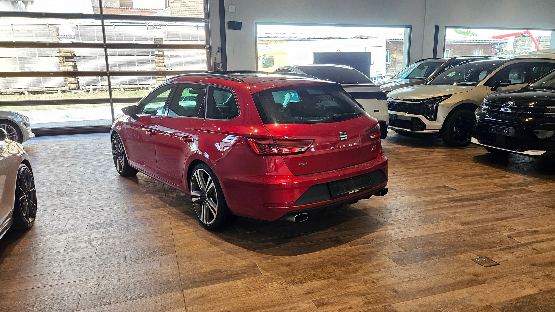 SEAT Leon ST 2.0 TSI Cupra 300 4 Drive DSG-image-13