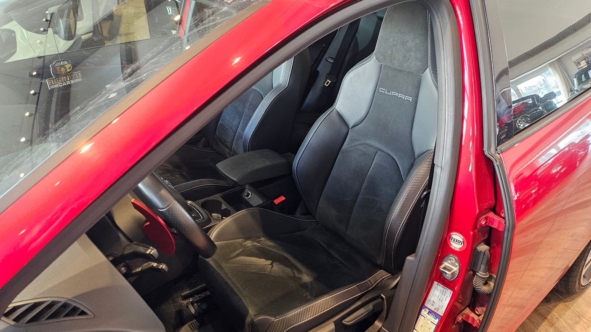 SEAT Leon ST 2.0 TSI Cupra 300 4 Drive DSG-image-24