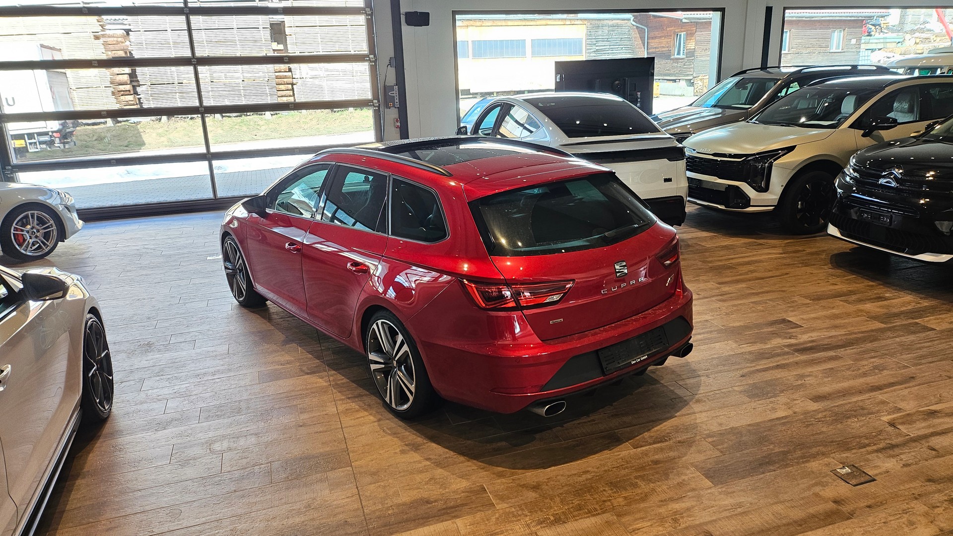 SEAT Leon ST 2.0 TSI Cupra 300 4 Drive DSG-image-14