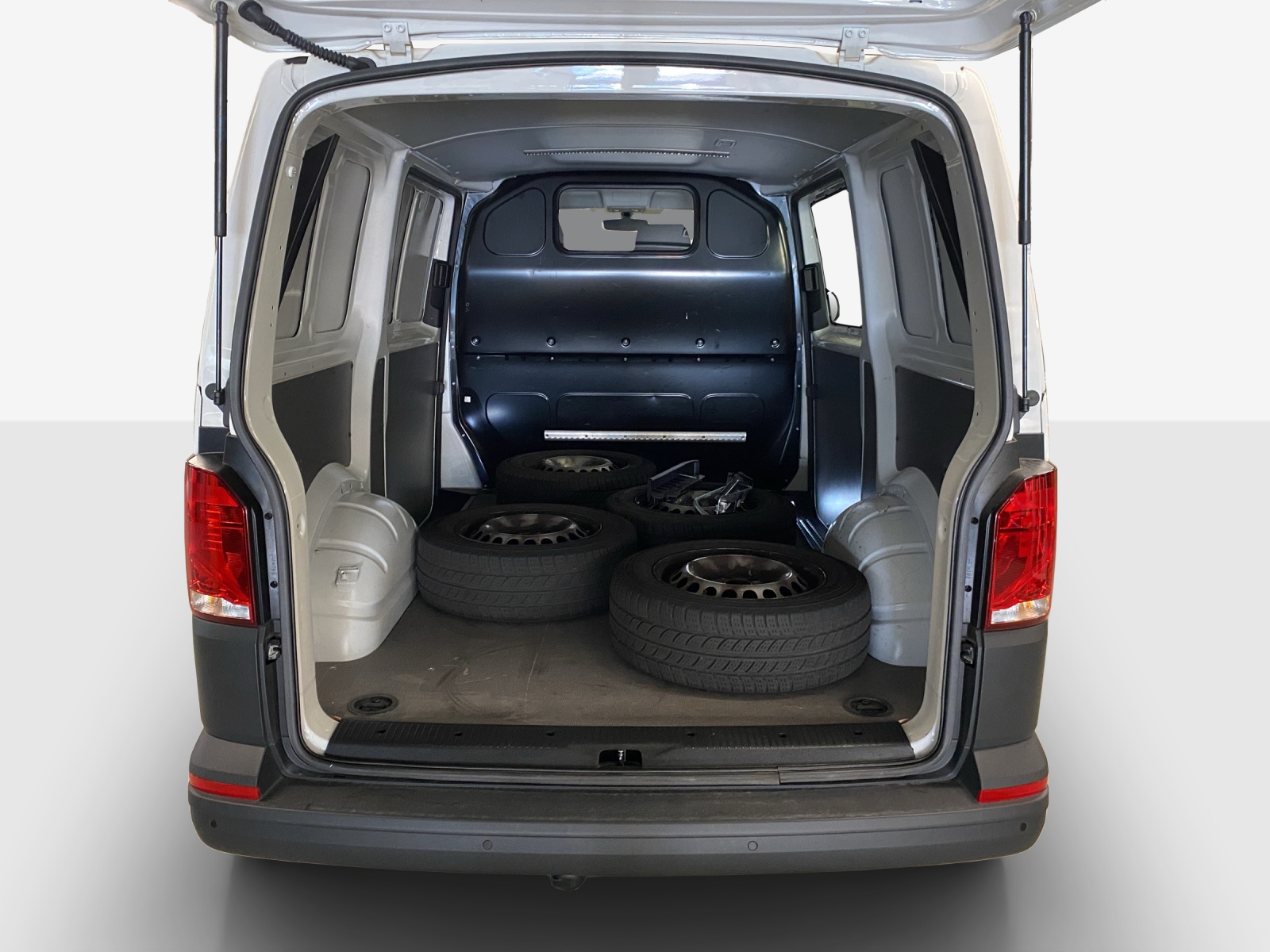 VW T6.1 2.0 TDI 4Motion-image-12