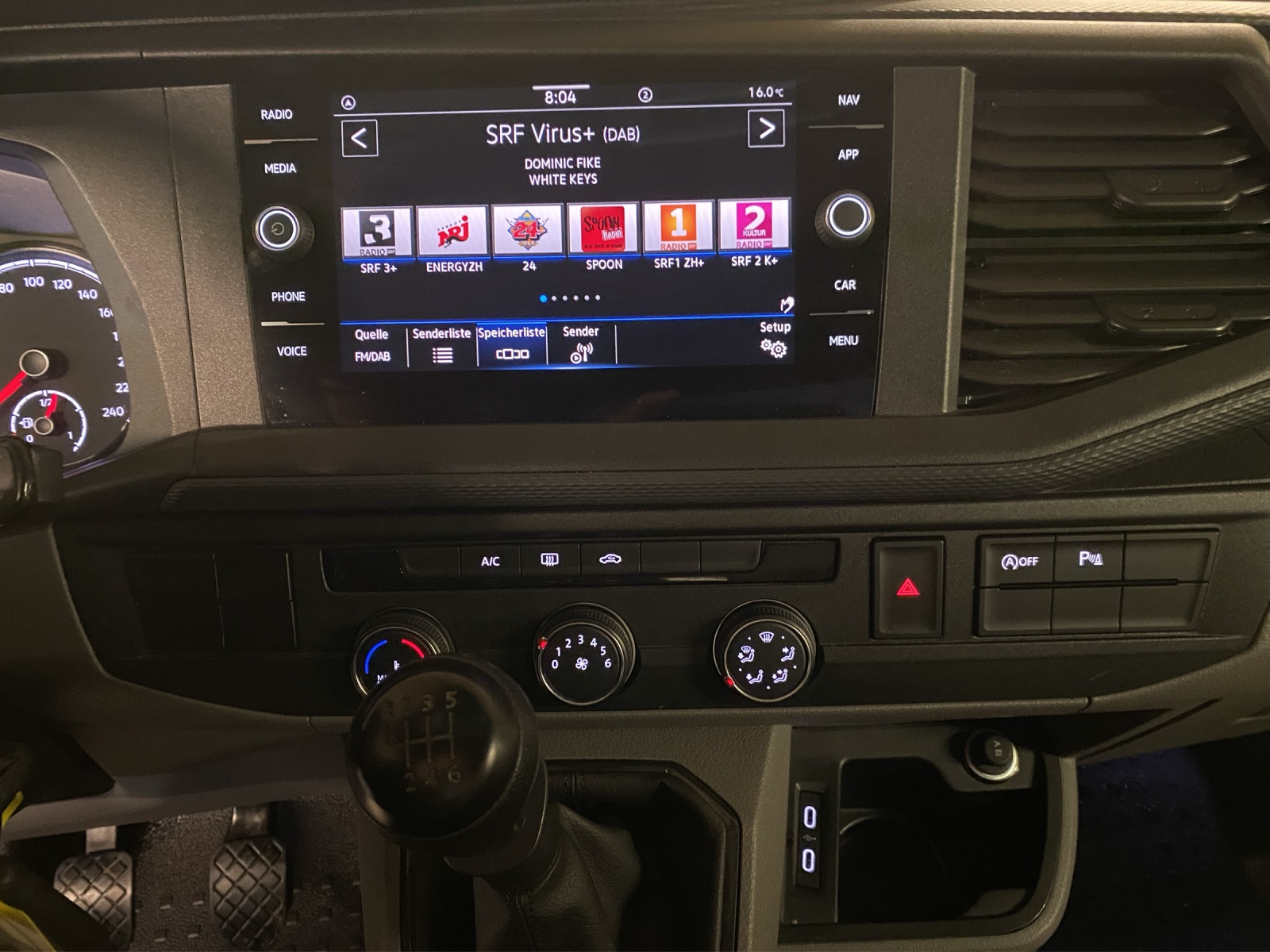 VW T6.1 2.0 TDI 4Motion-image-10