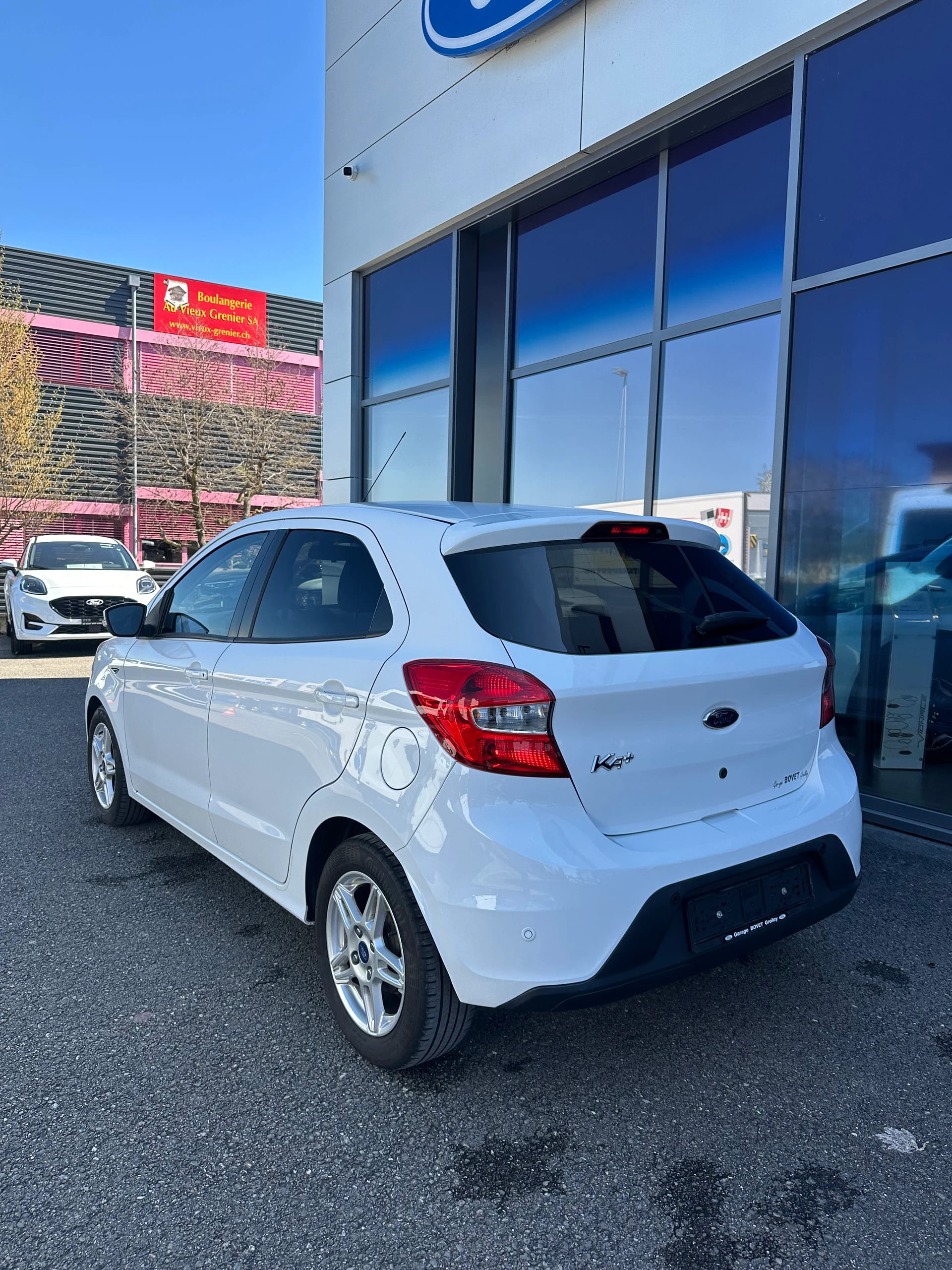 FORD Ka+ 1.2 Ti-VCT 85 Cool&Sound-image-3