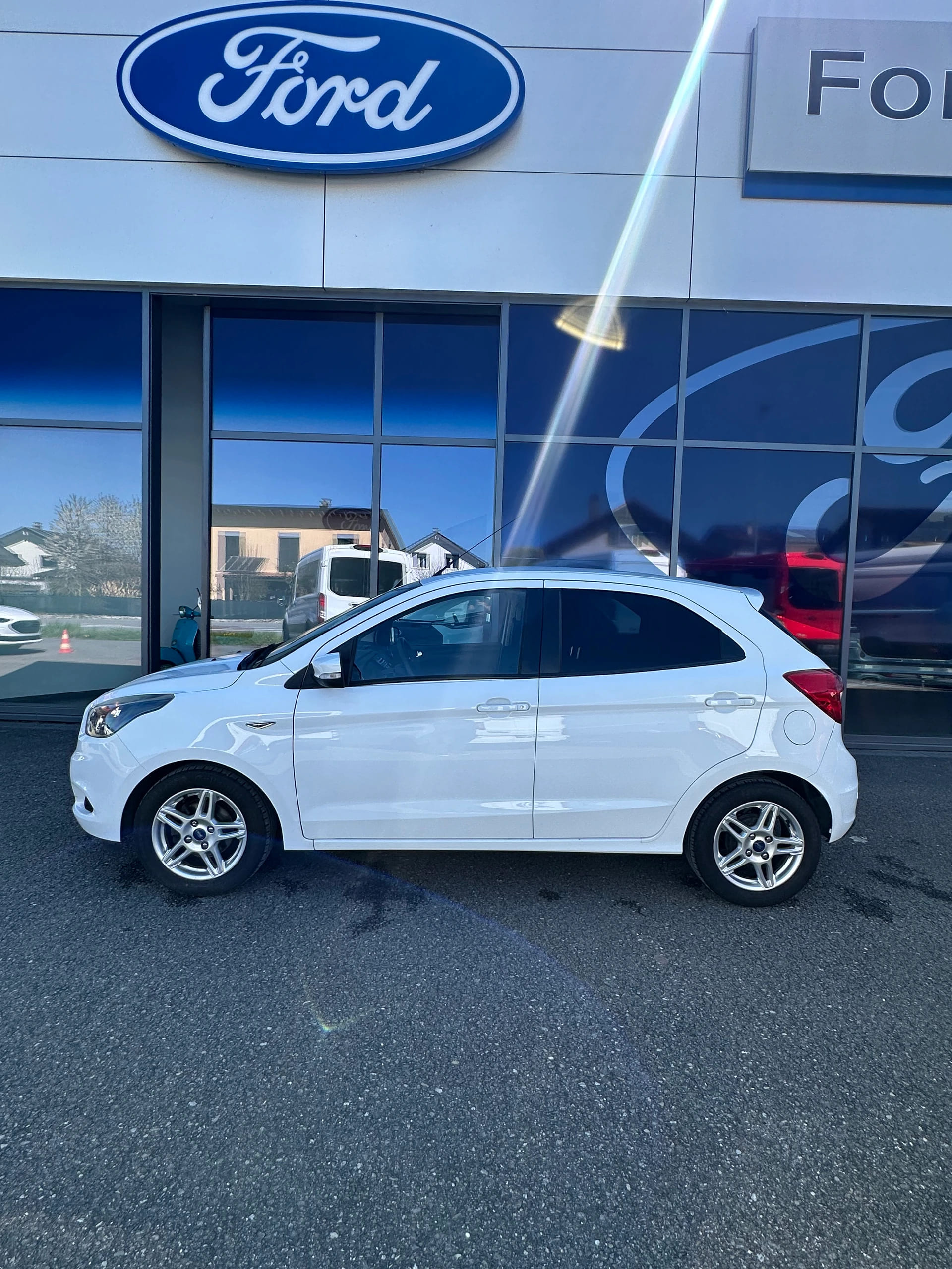 FORD Ka+ 1.2 Ti-VCT 85 Cool&Sound-image-2