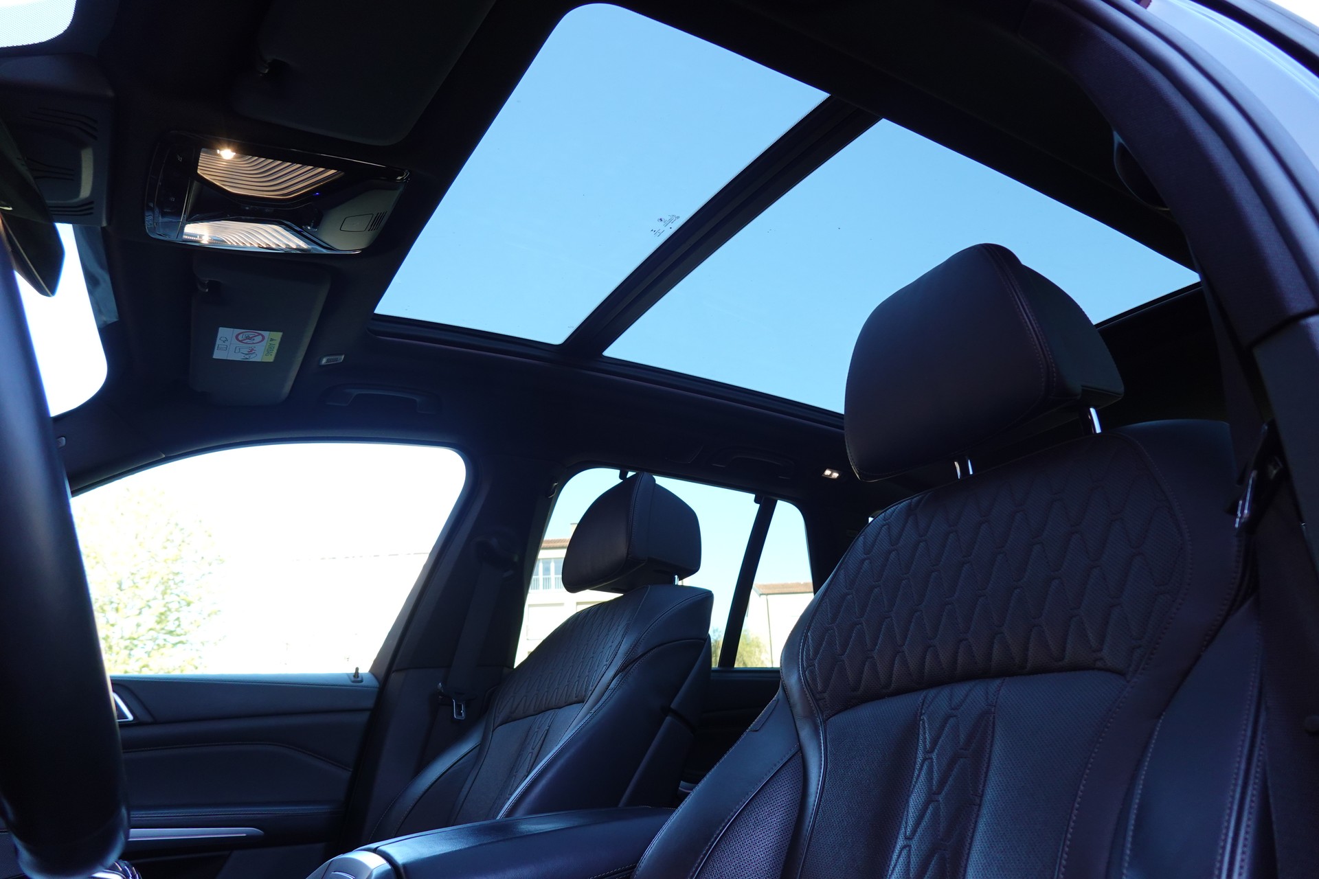 BMW X5 xDrive 48V 40d M Sport * CH Auto * Harman Kardon * Camera 360 * Roues 22 * Toutes aides Conduites *-image-21