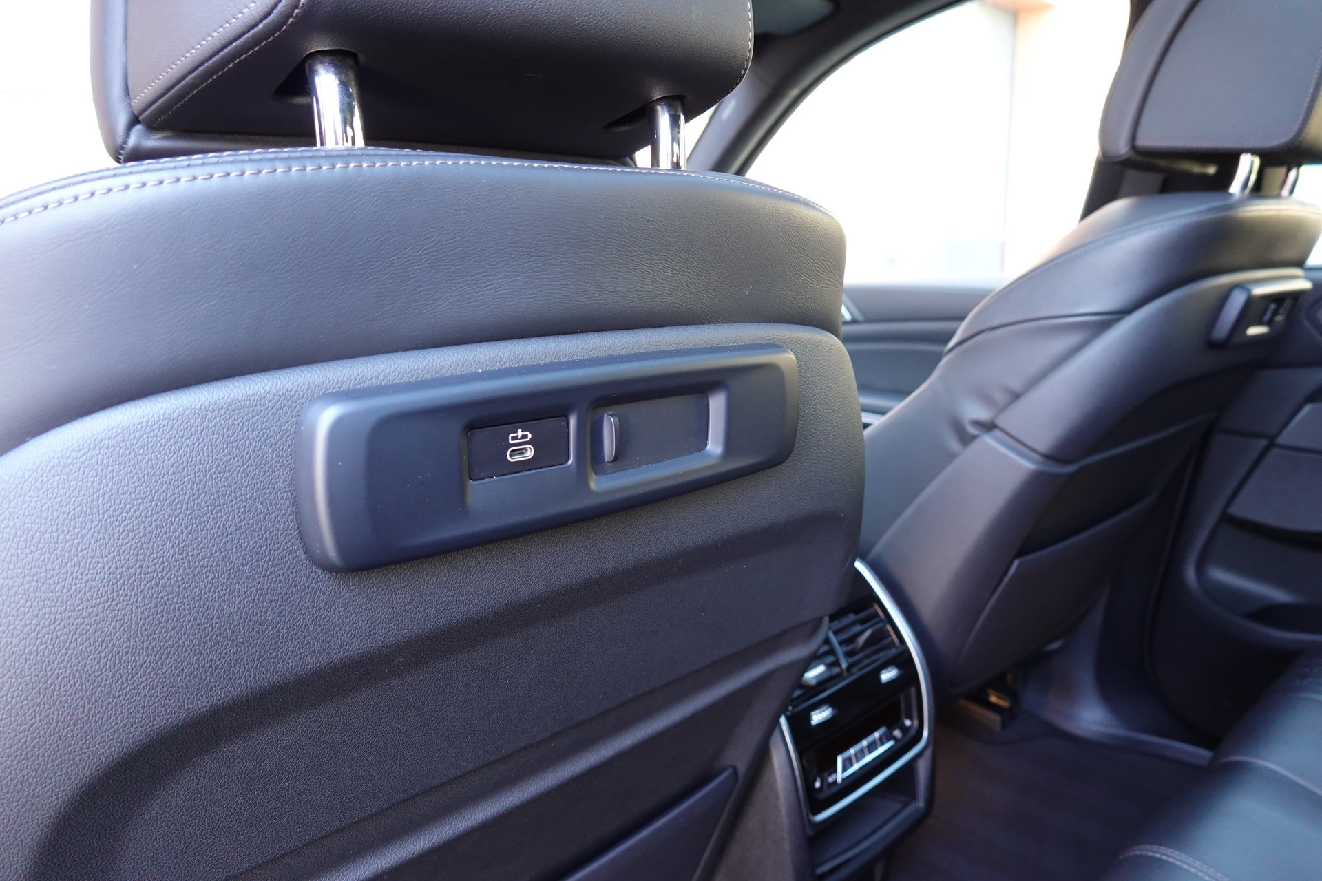 BMW X5 xDrive 48V 40d M Sport * CH Auto * Harman Kardon * Camera 360 * Roues 22 * Toutes aides Conduites *-image-23