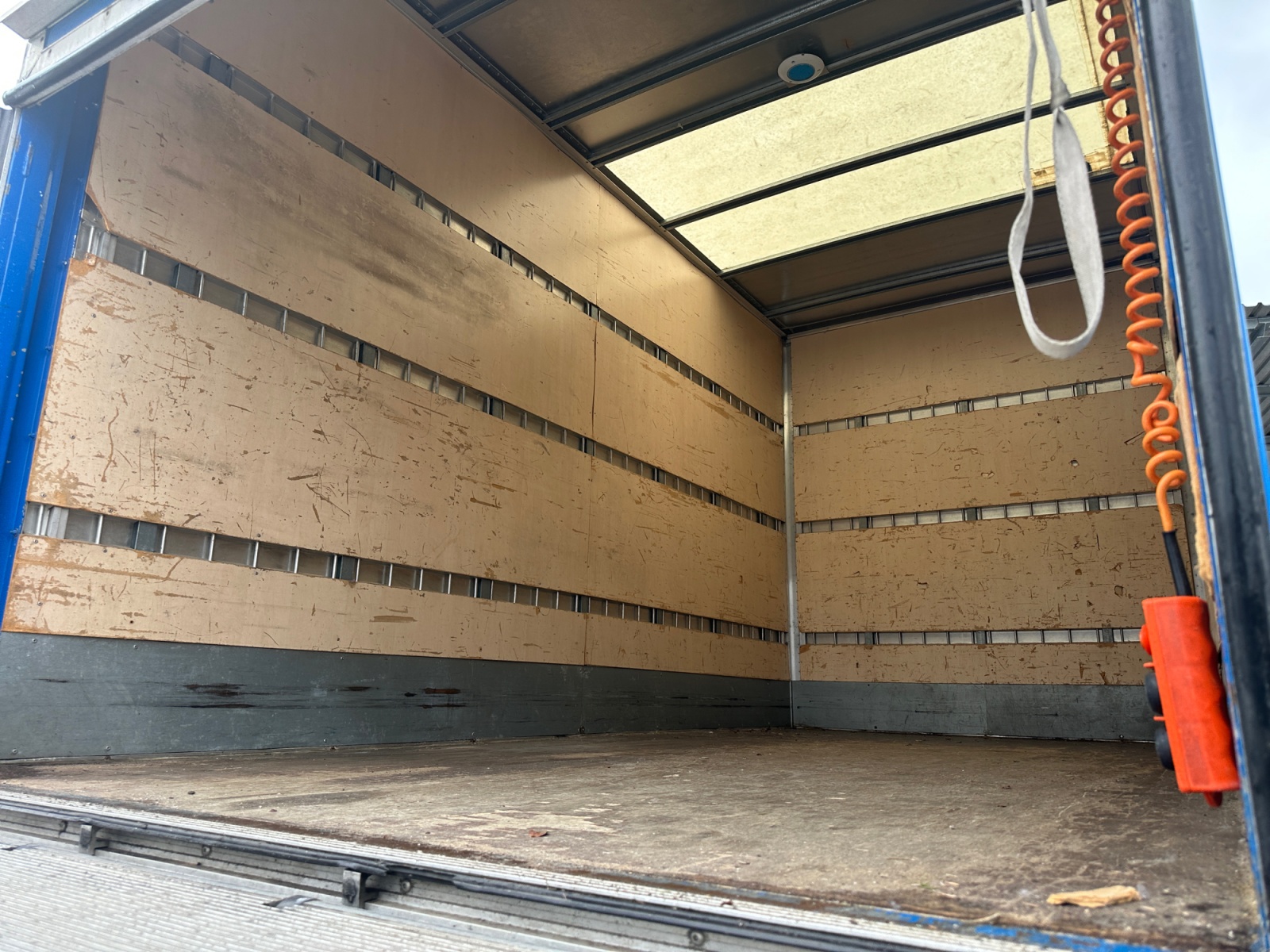 IVECO 35 S 15 Koffer Hebebühne AHK-image-13