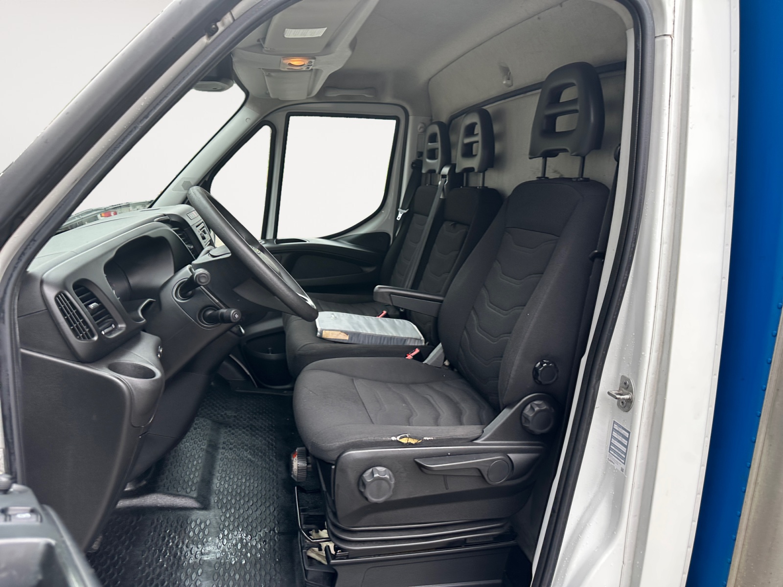 IVECO 35 S 15 Koffer Hebebühne AHK-image-4