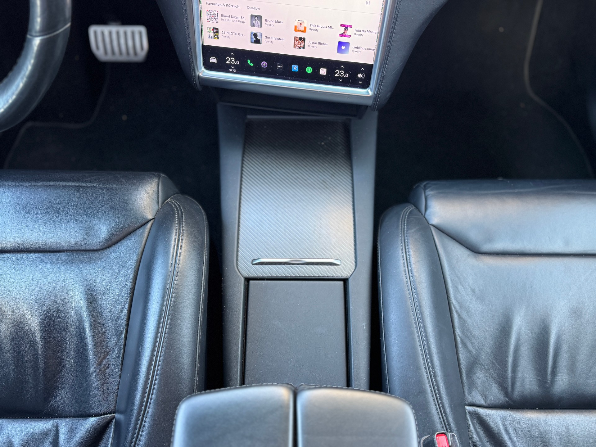 TESLA Model X 100 D Performance-image-12