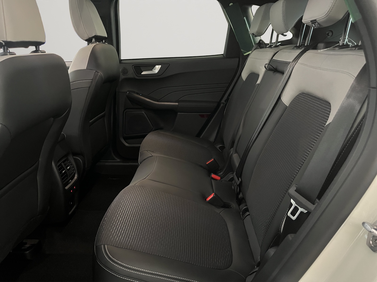 Image FORD KUGA Kuga 2.5 FHEV Sound Edition 4WD