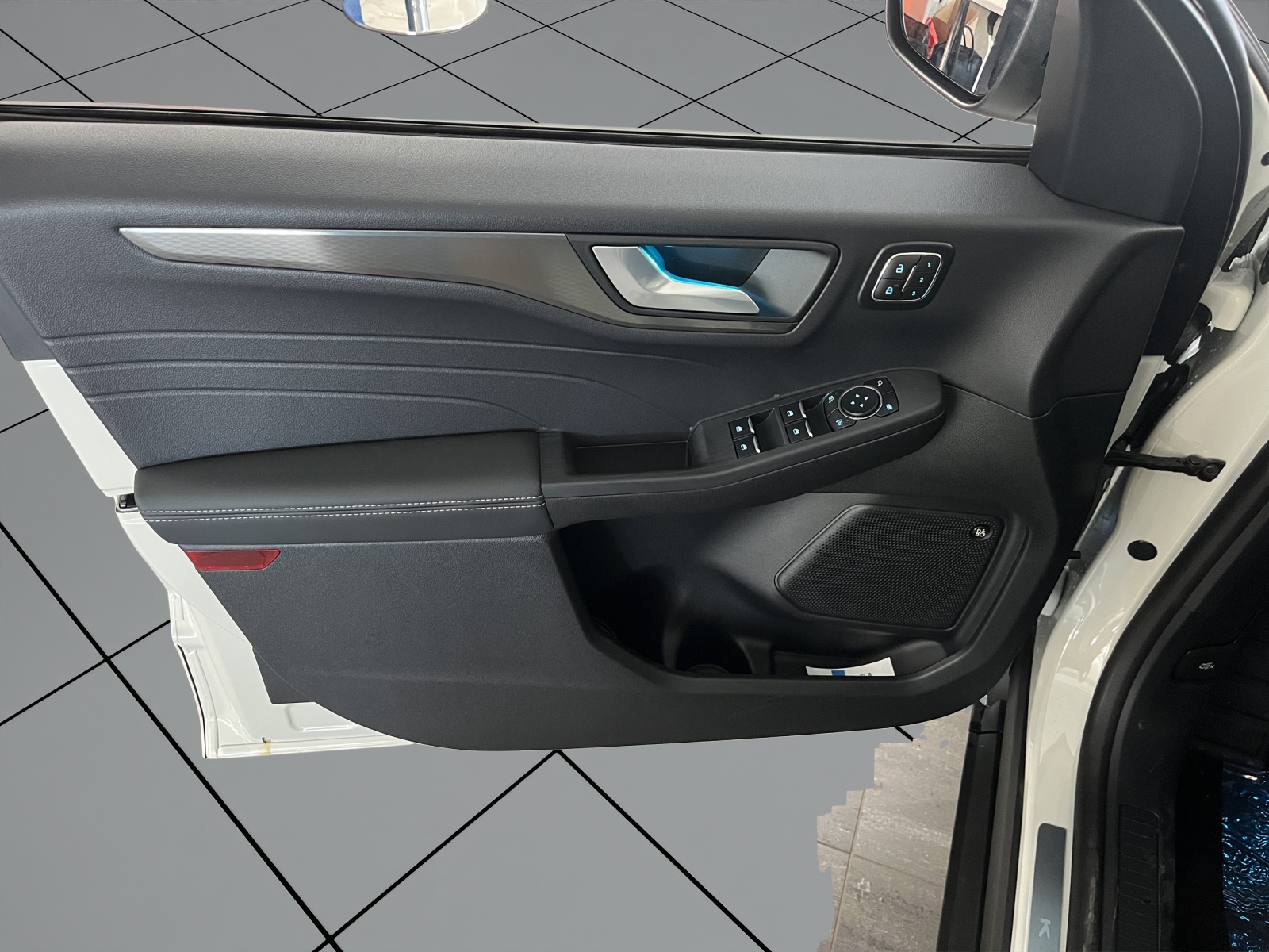 Image FORD KUGA Kuga 2.5 FHEV Sound Edition 4WD
