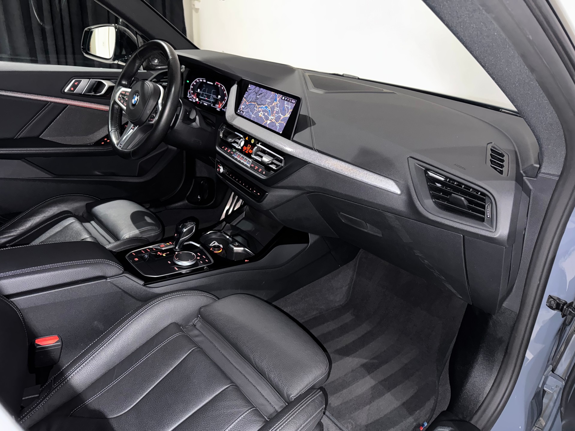 BMW M235i Gran Coupé xDrive Steptronic | CH |-image-16