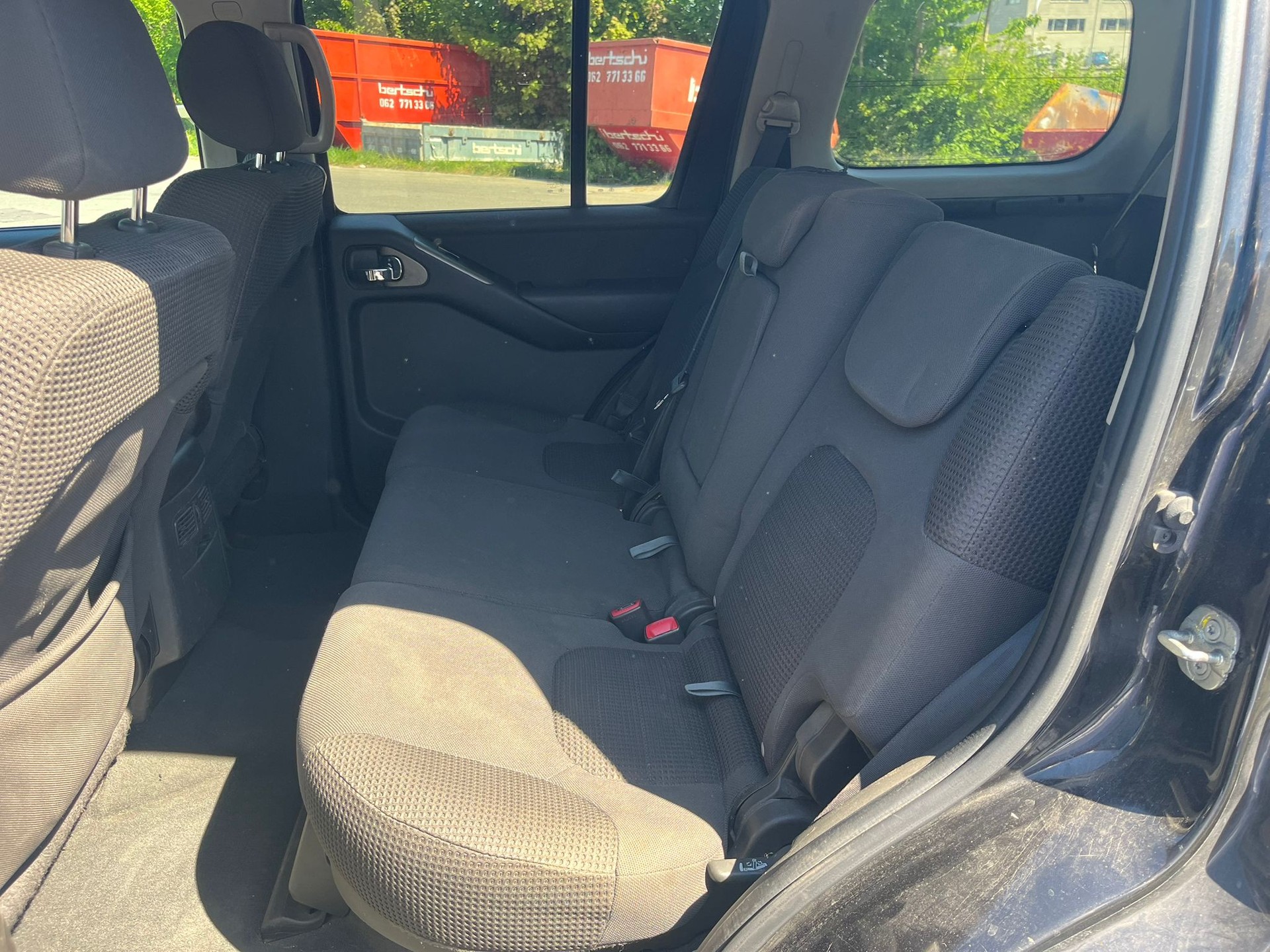 NISSAN Pathfinder 2.5 dCi LE-image-7