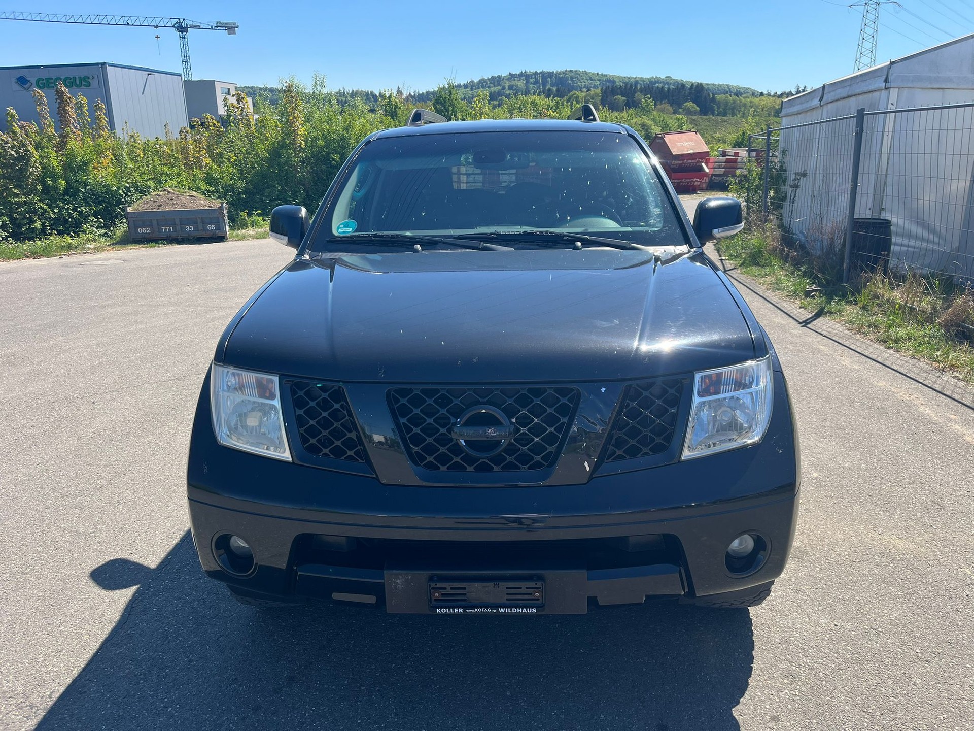 NISSAN Pathfinder 2.5 dCi LE