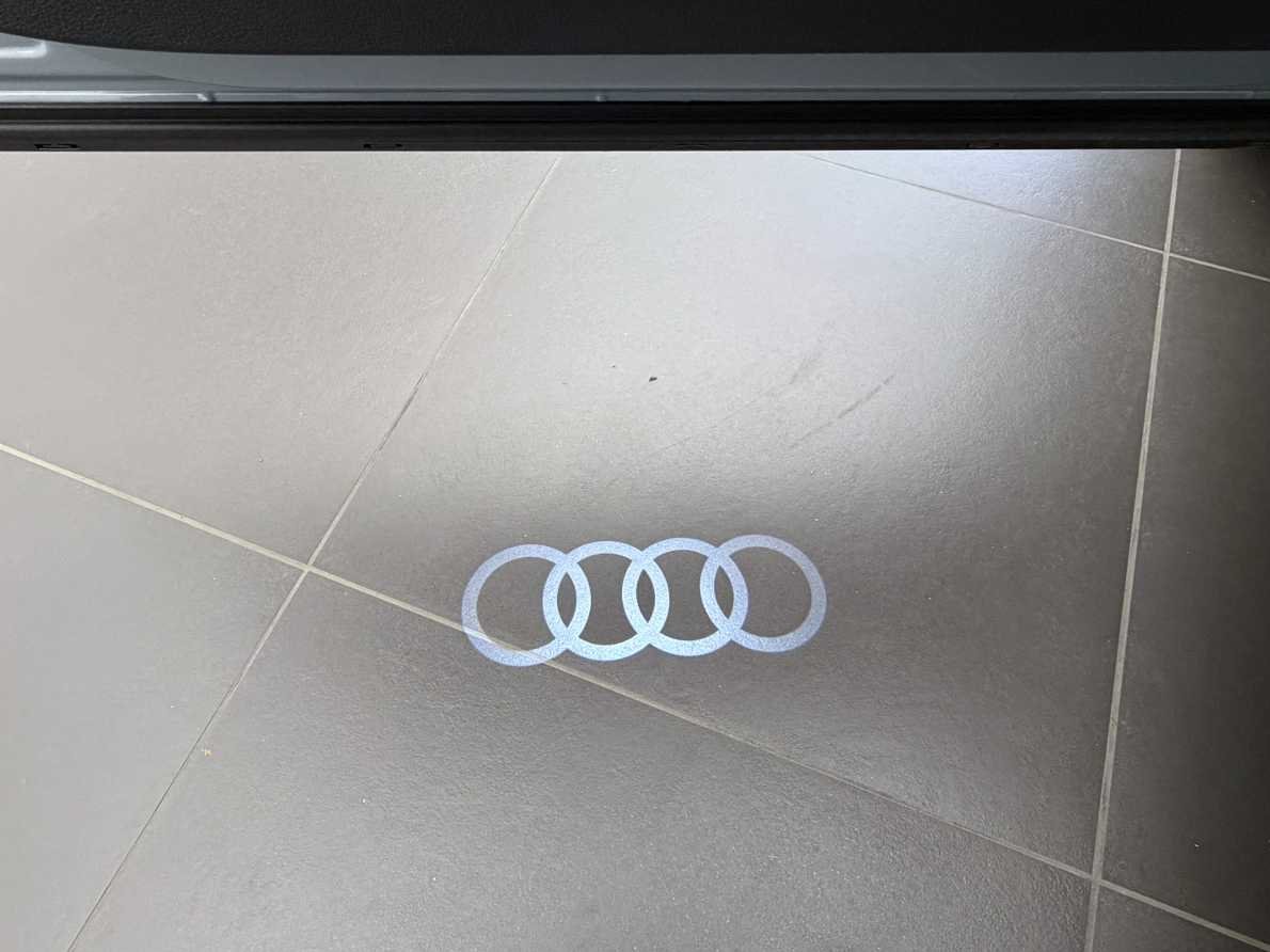 AUDI SQ2 TFSI quattro S-tronic-image-4