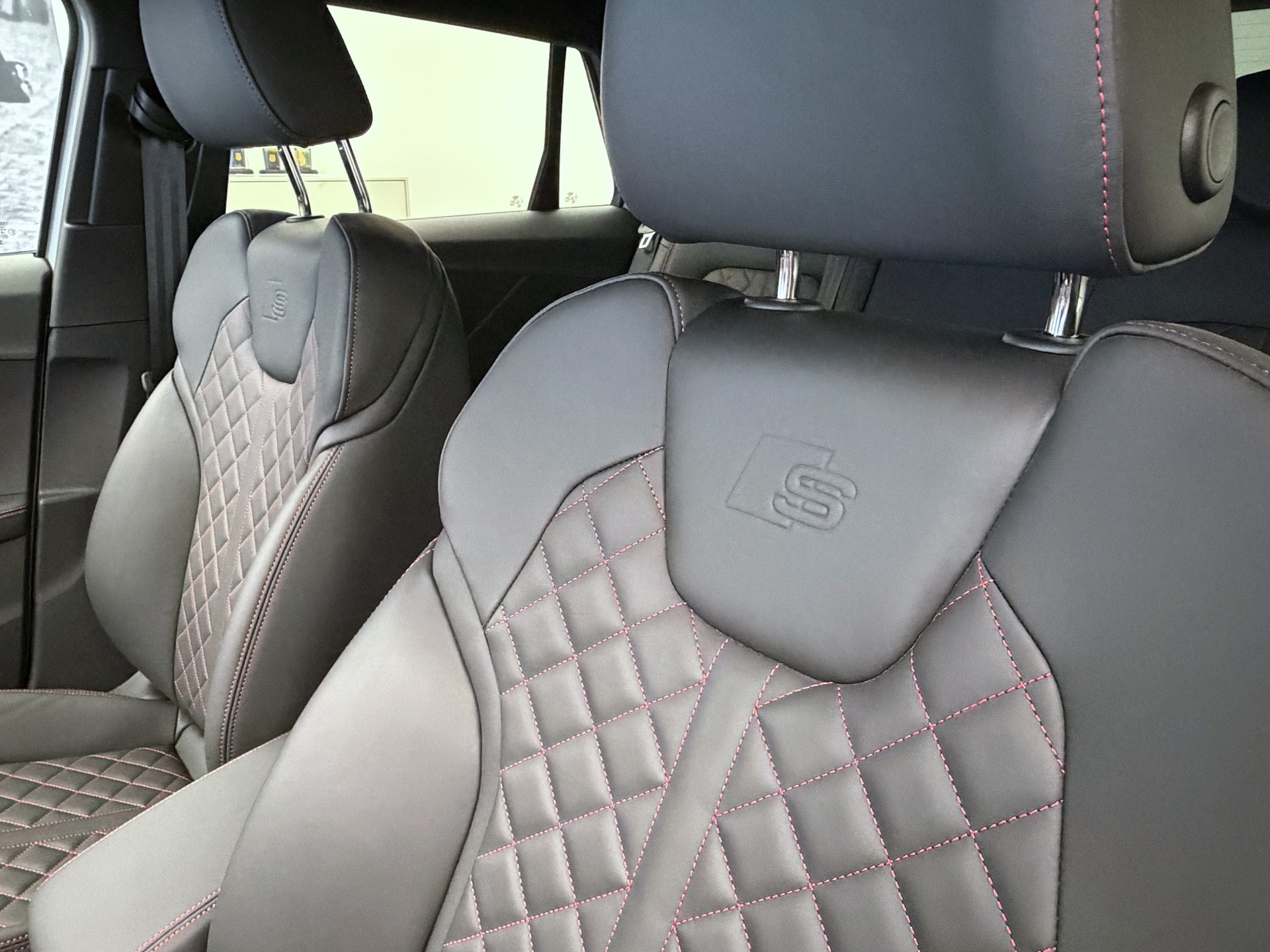 AUDI SQ2 TFSI quattro S-tronic-image-6