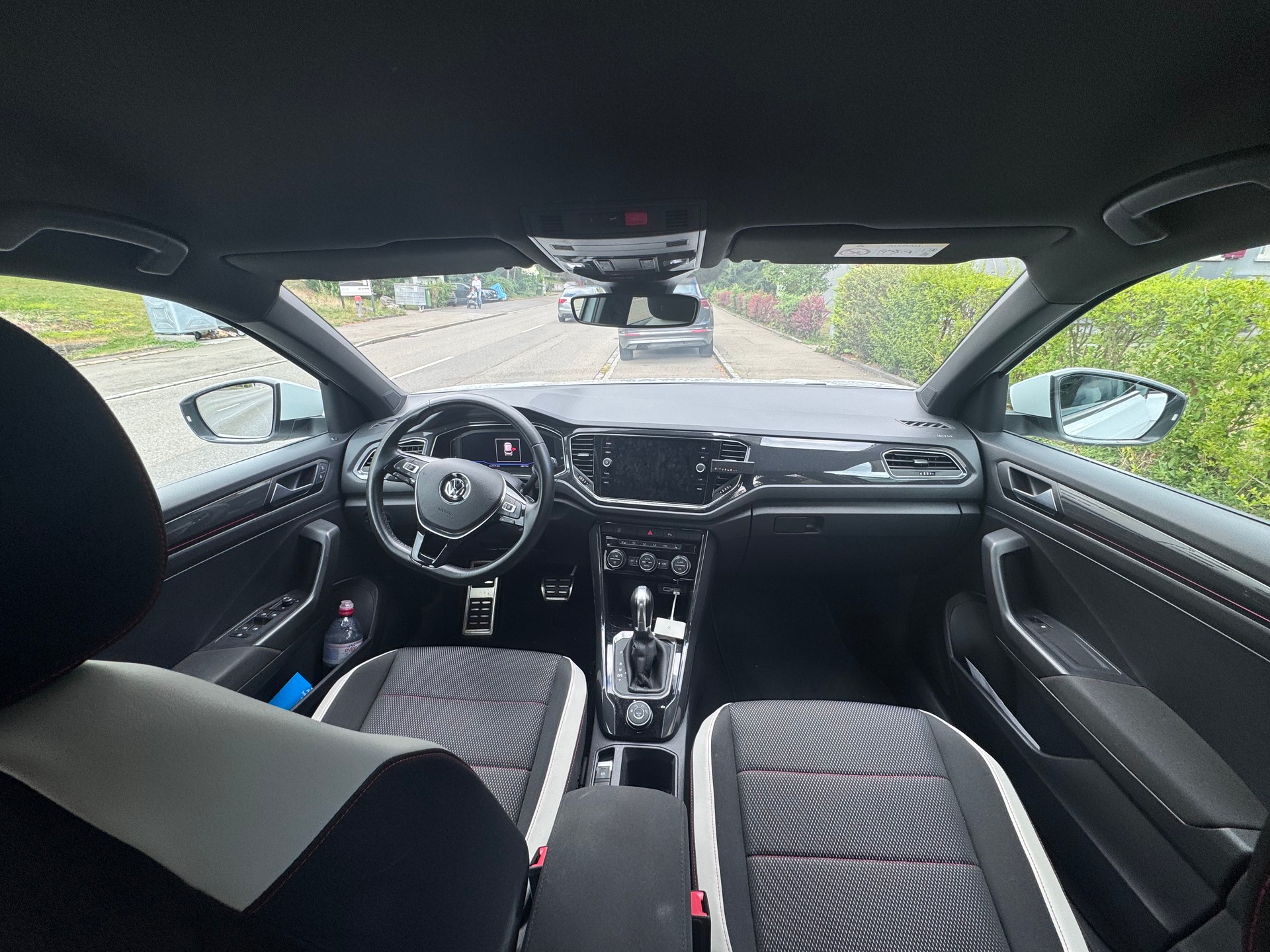 VW VW T-Roc 70th anniversary-image-2