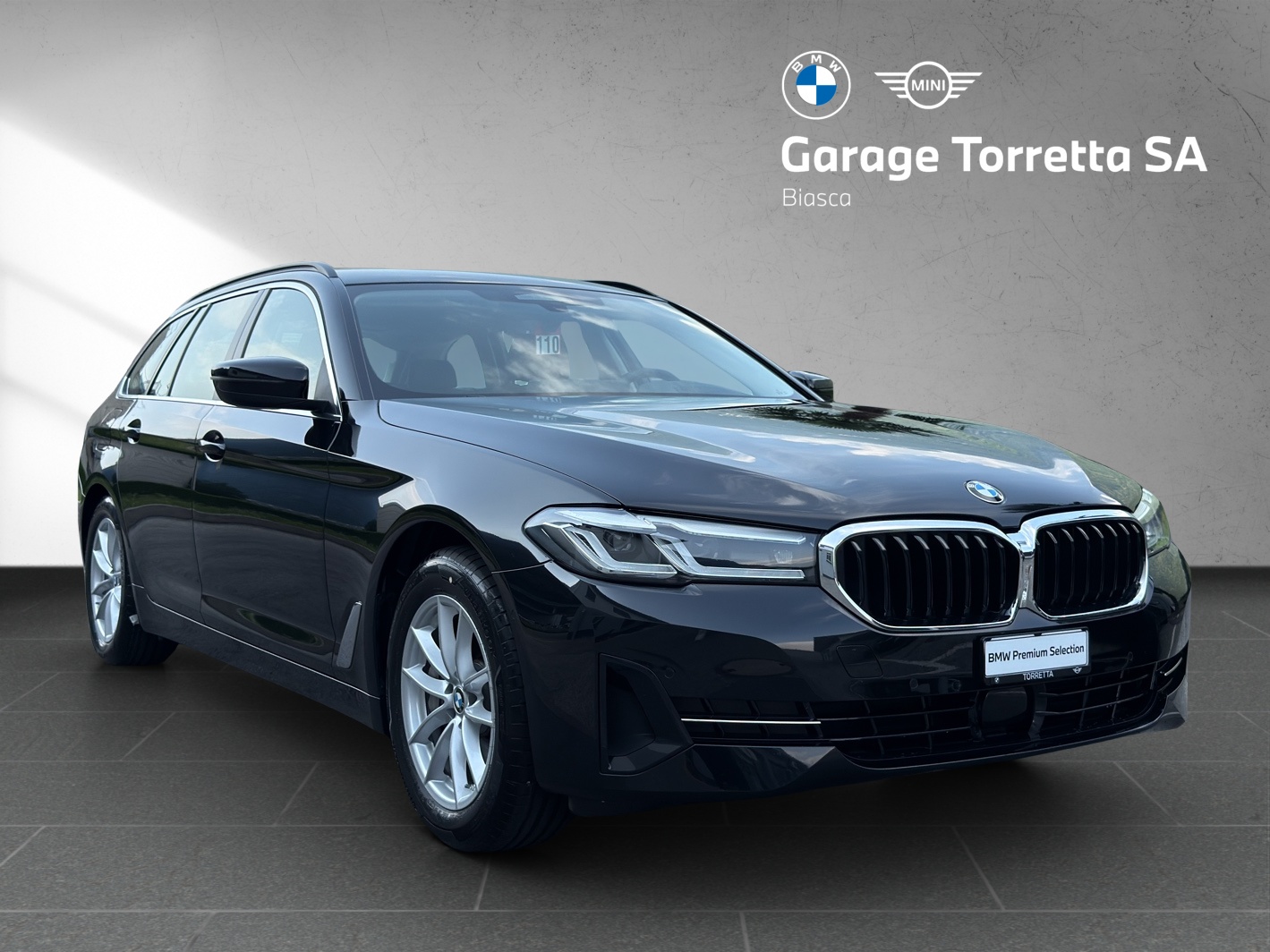 BMW 530d xDrive 48V Touring M Sport Steptronic-image-6