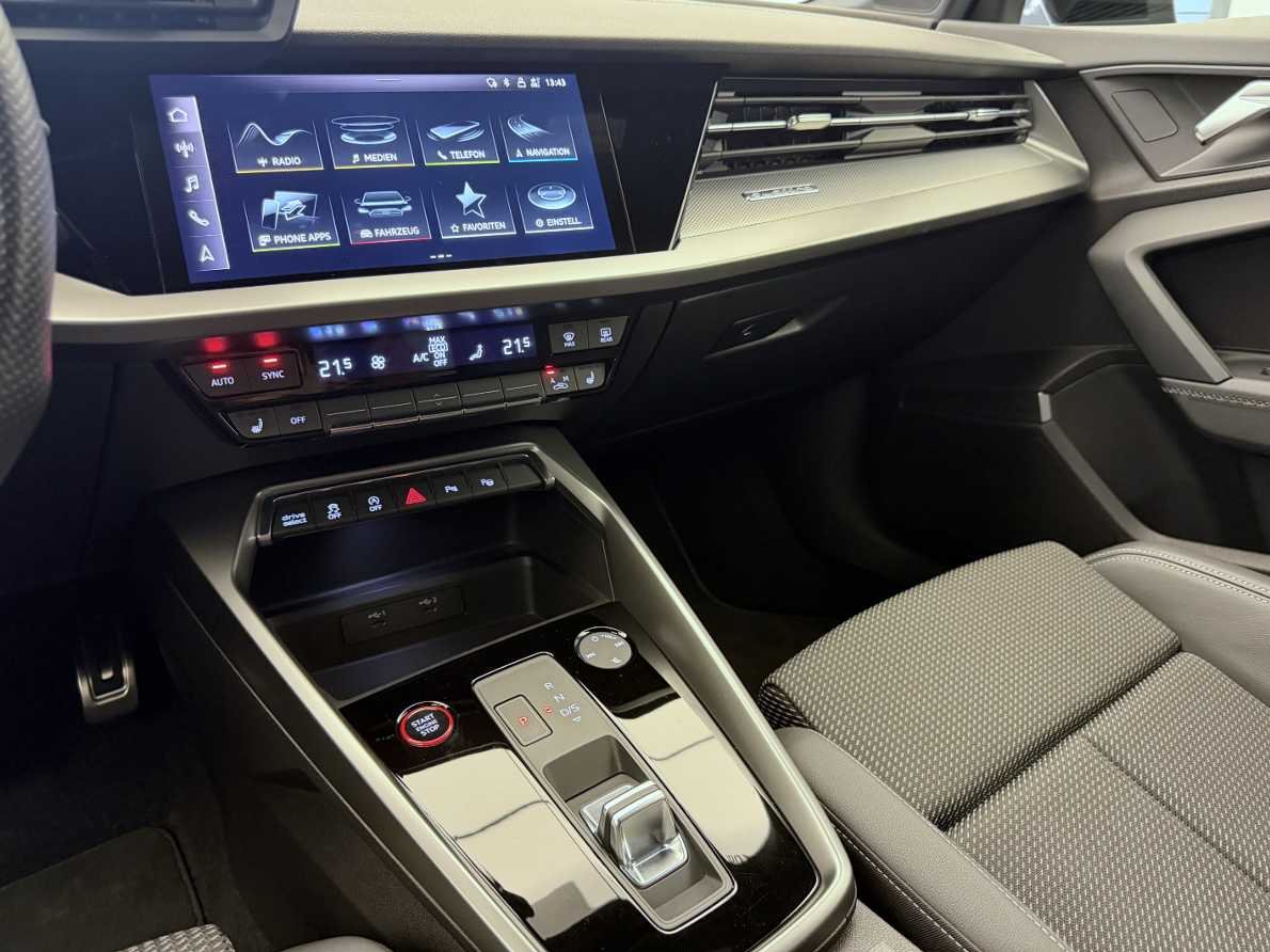 AUDI S3 Sportback 2.0 TFSI quattro S-tronic-image-18