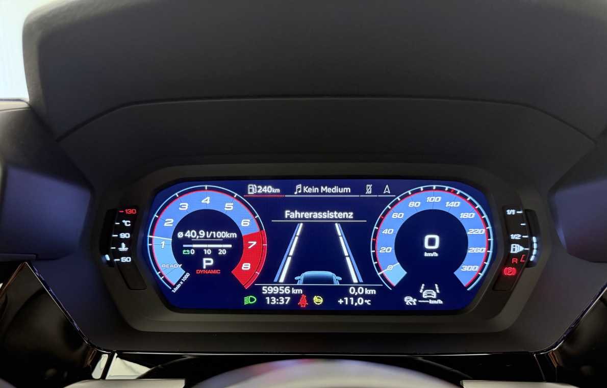 AUDI S3 Sportback 2.0 TFSI quattro S-tronic-image-9