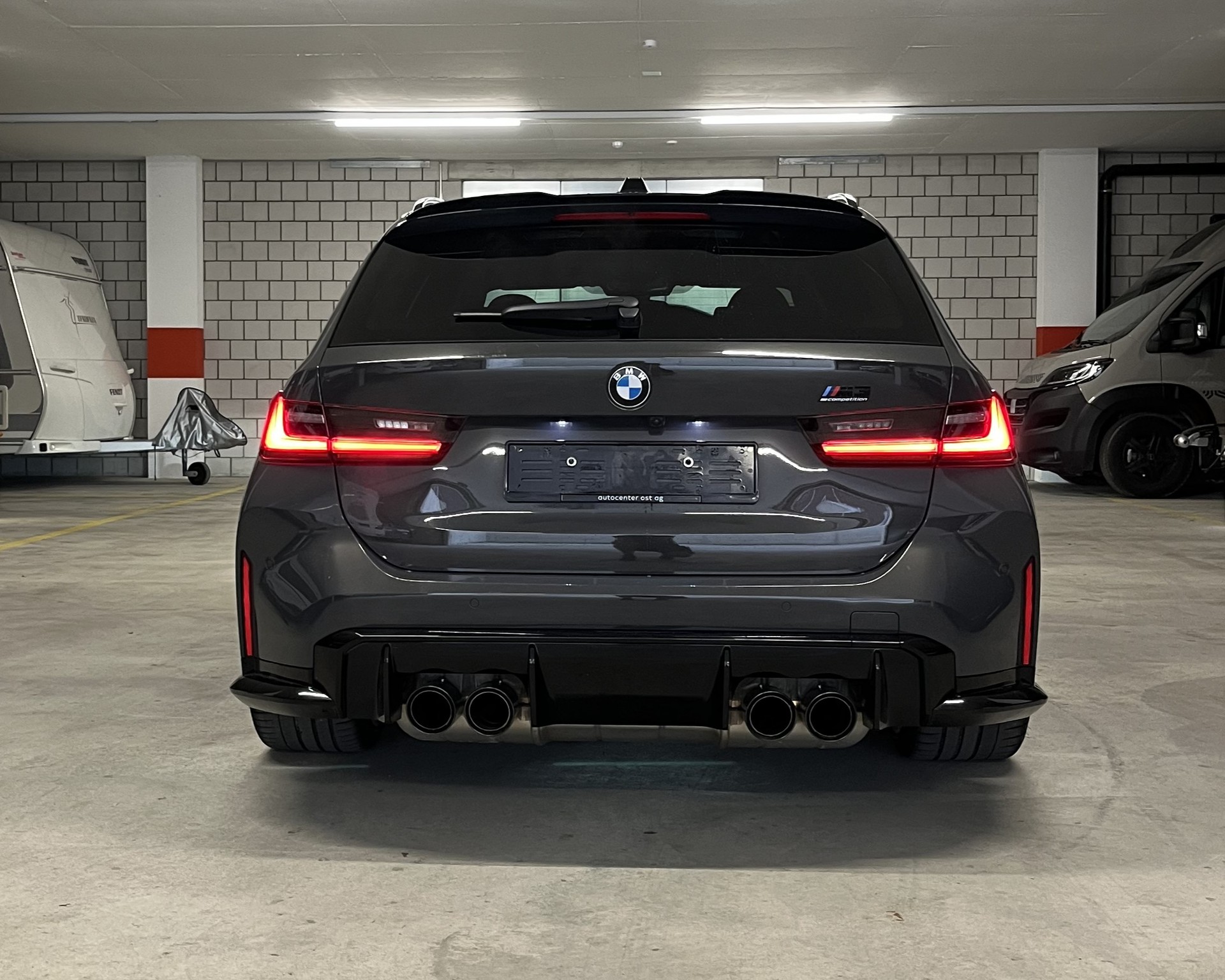 BMW M3 Competition xDrive-image-3