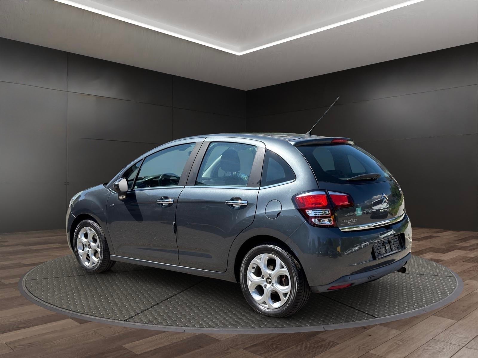 CITROEN C3 1.6i 16V Exclusive Automatic-image-2
