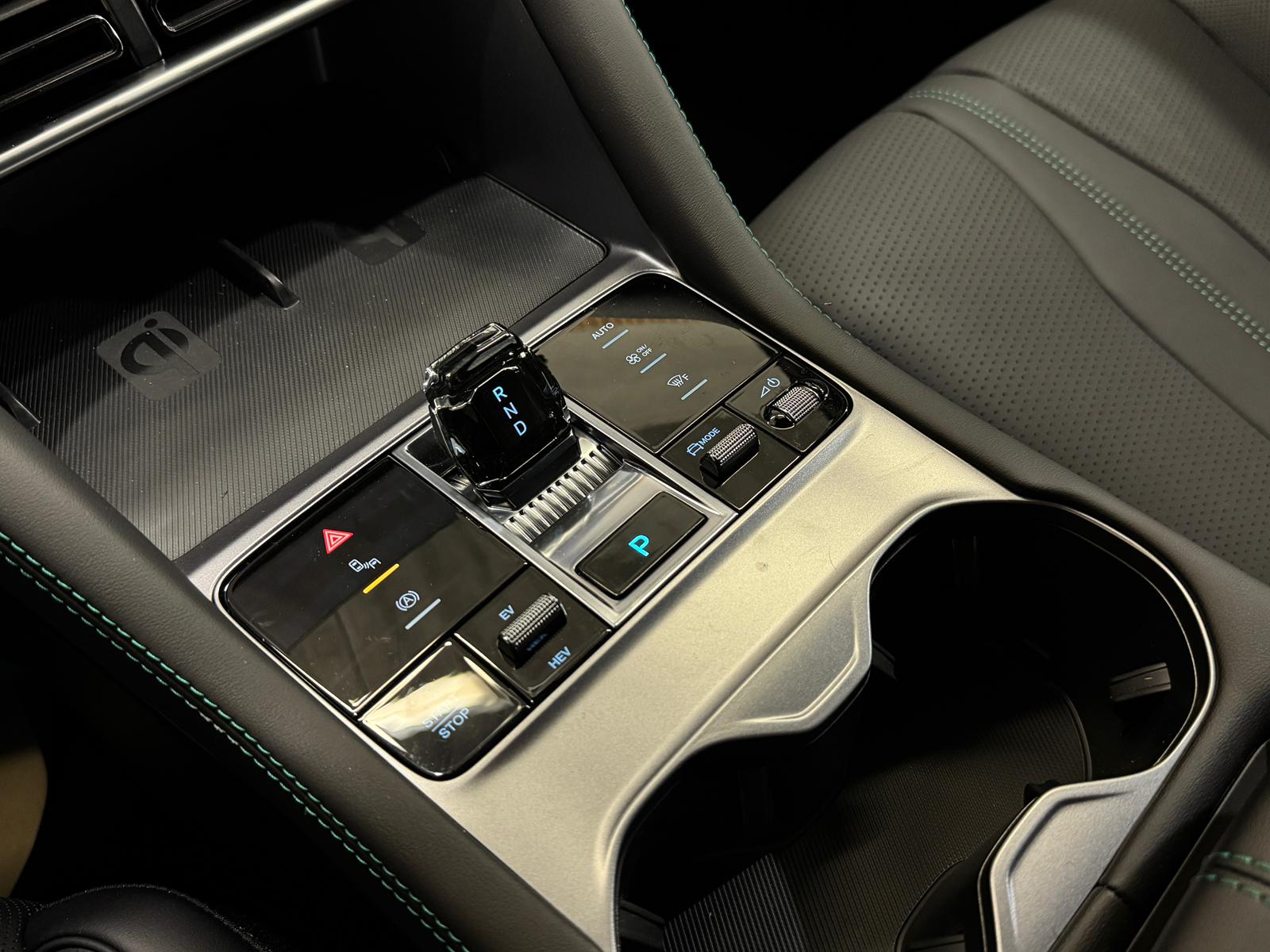 BYD Seal U DM-i Design AWD * Snow White*-image-13