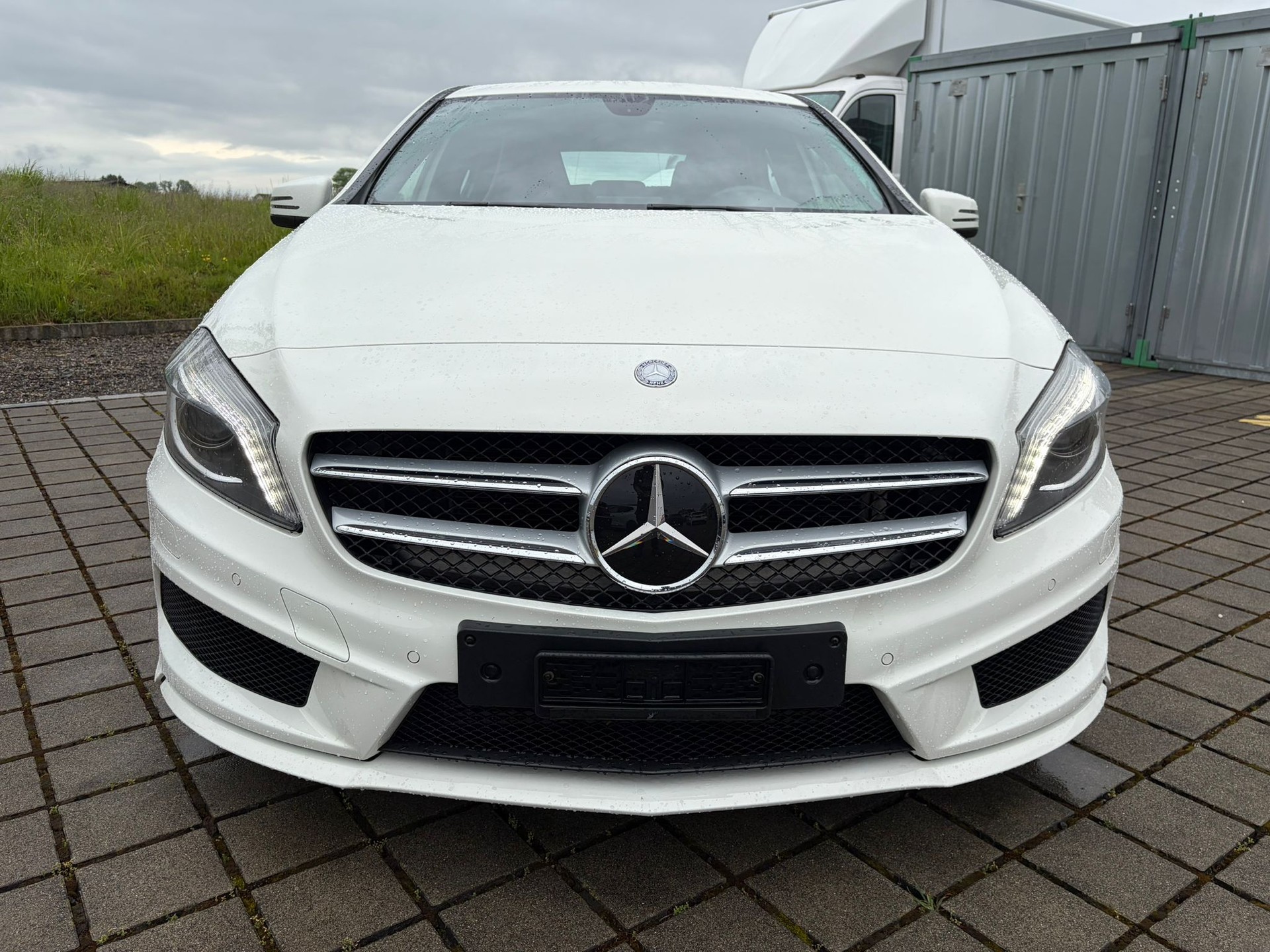 MERCEDES-BENZ A 180 AMG Line-image-2