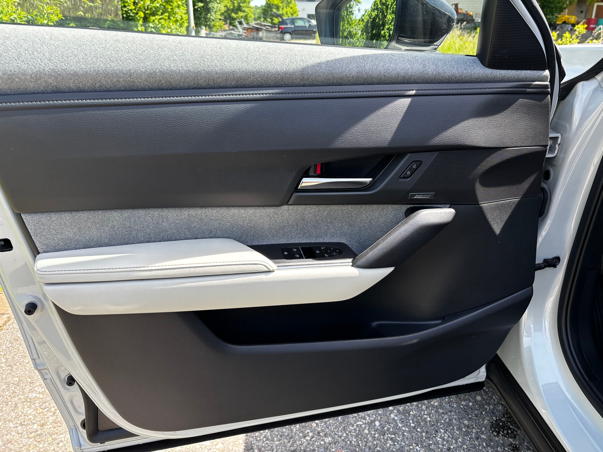 MAZDA MX-30 e-Skyactiv Ambition-image-8