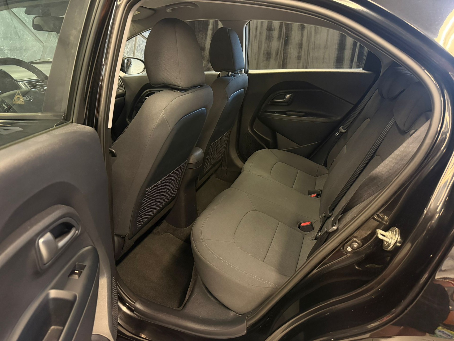 KIA Rio 1.4 CVVT Trend-image-12