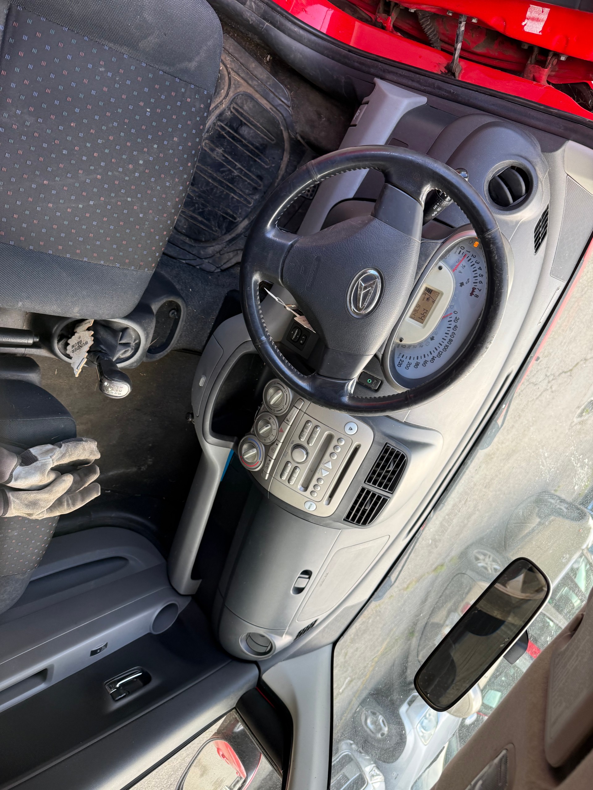 DAIHATSU Sirion 1.3 eco-4WD-image-6