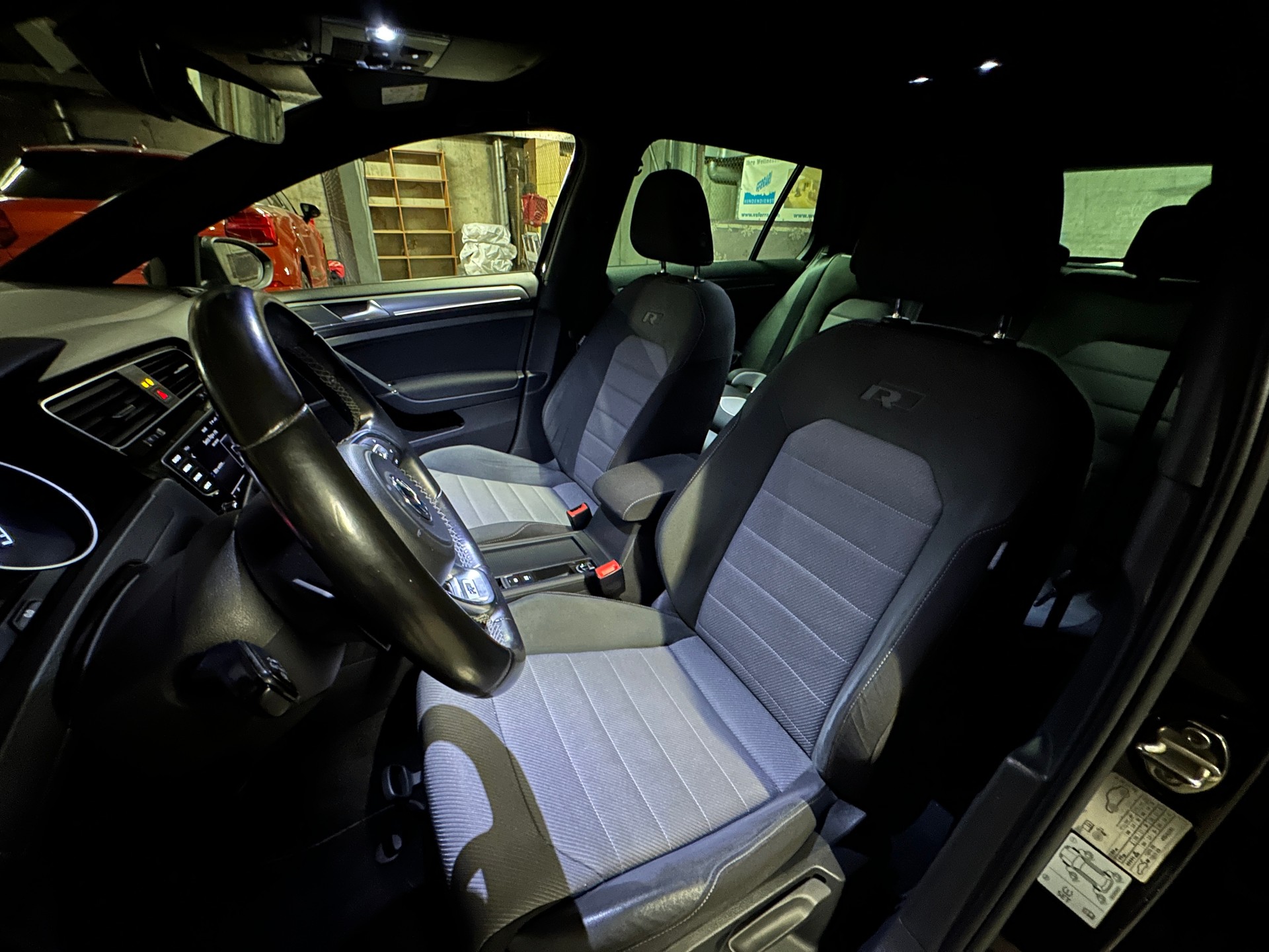 VW 1.4 TSI 125 Allstar R-Line DSG-image-5